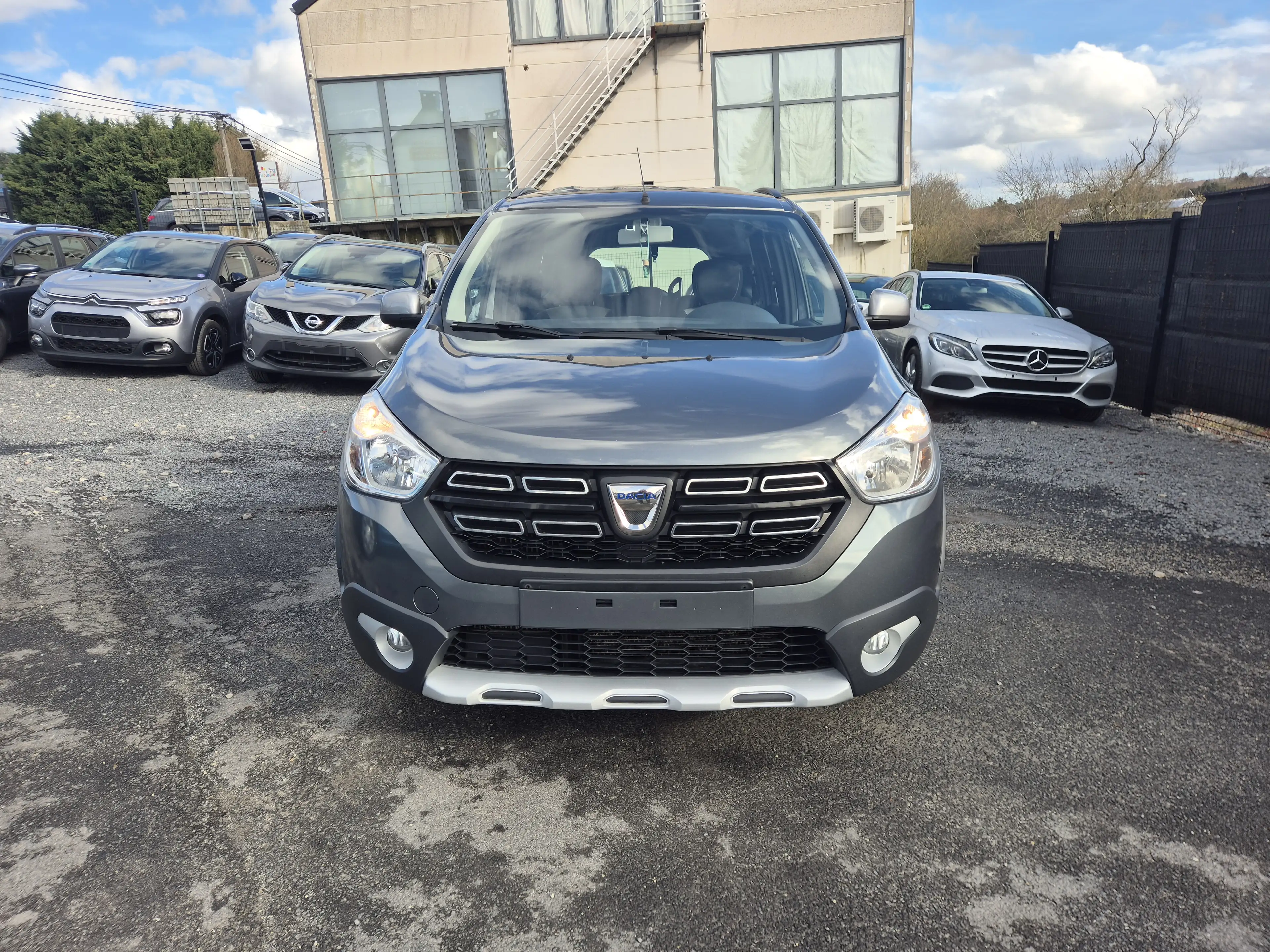 Dacia Lodgy Stepway 1.2 TCe - EU6 - GARANTIE 1AN - — photo 9