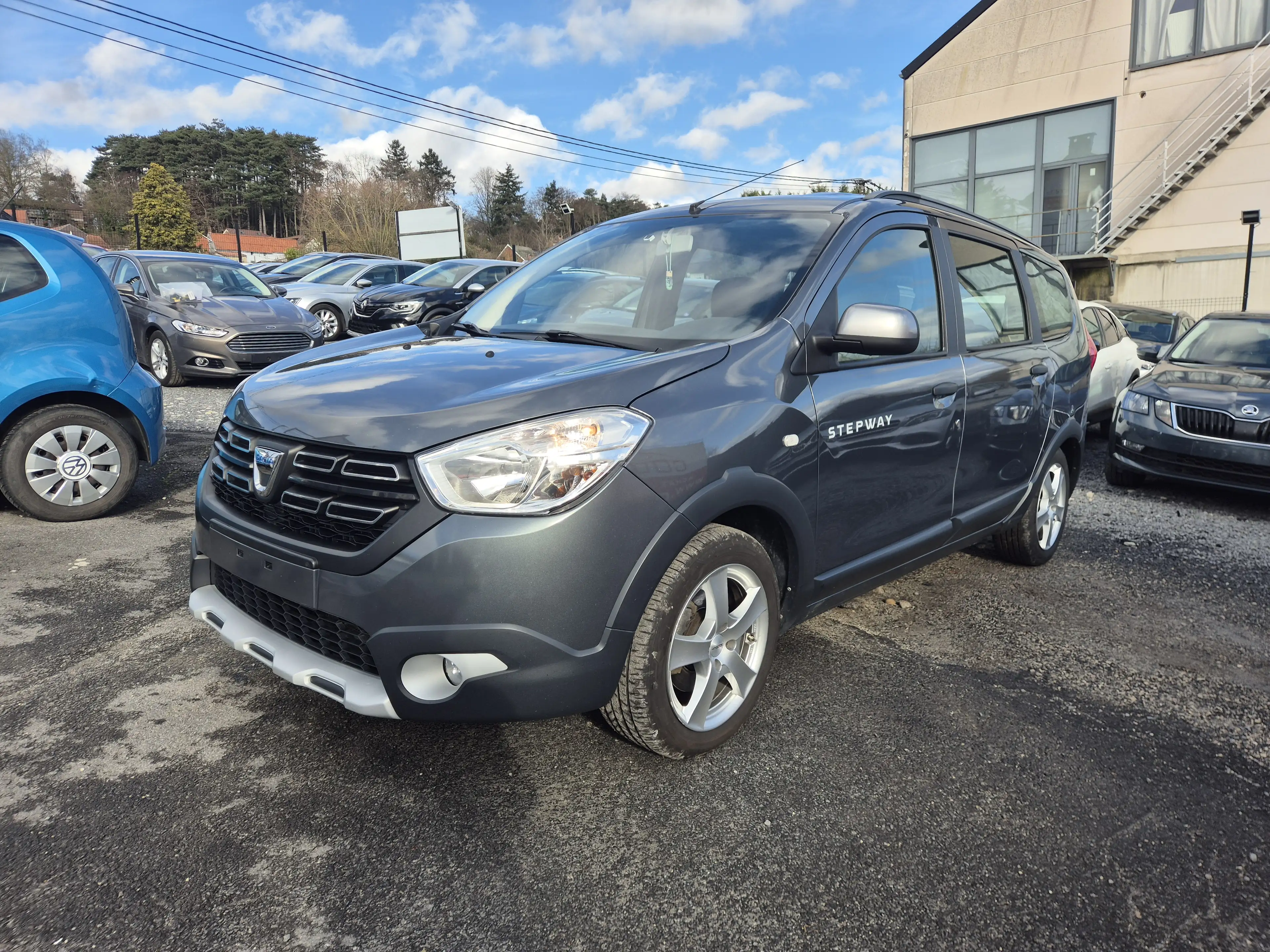 Dacia Lodgy Stepway 1.2 TCe - EU6 - GARANTIE 1AN - — photo 2