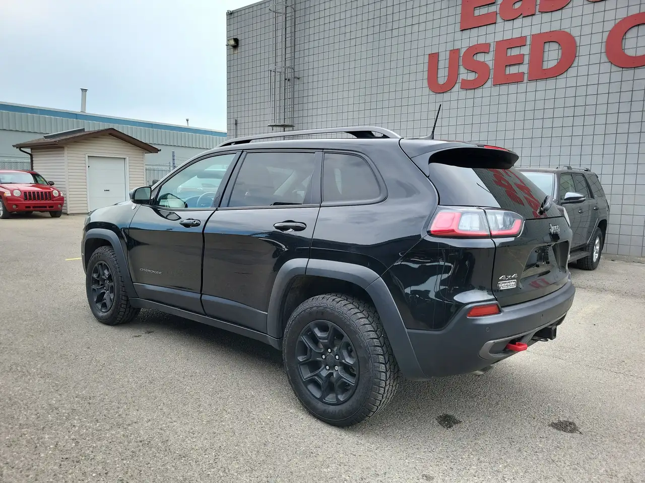 Jeep Cherokee снимка Jeep Cherokee