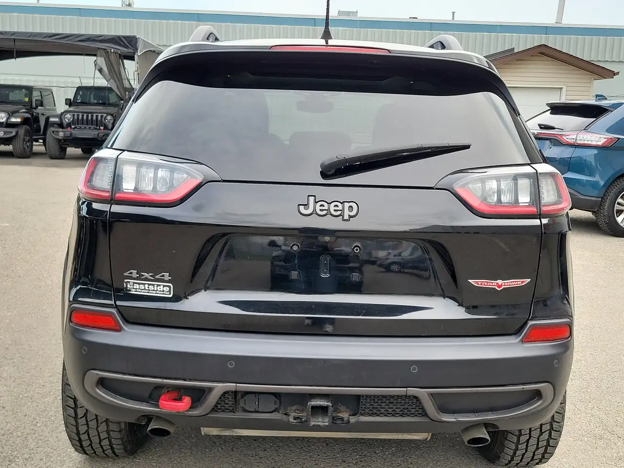Jeep Cherokee снимка Jeep Cherokee