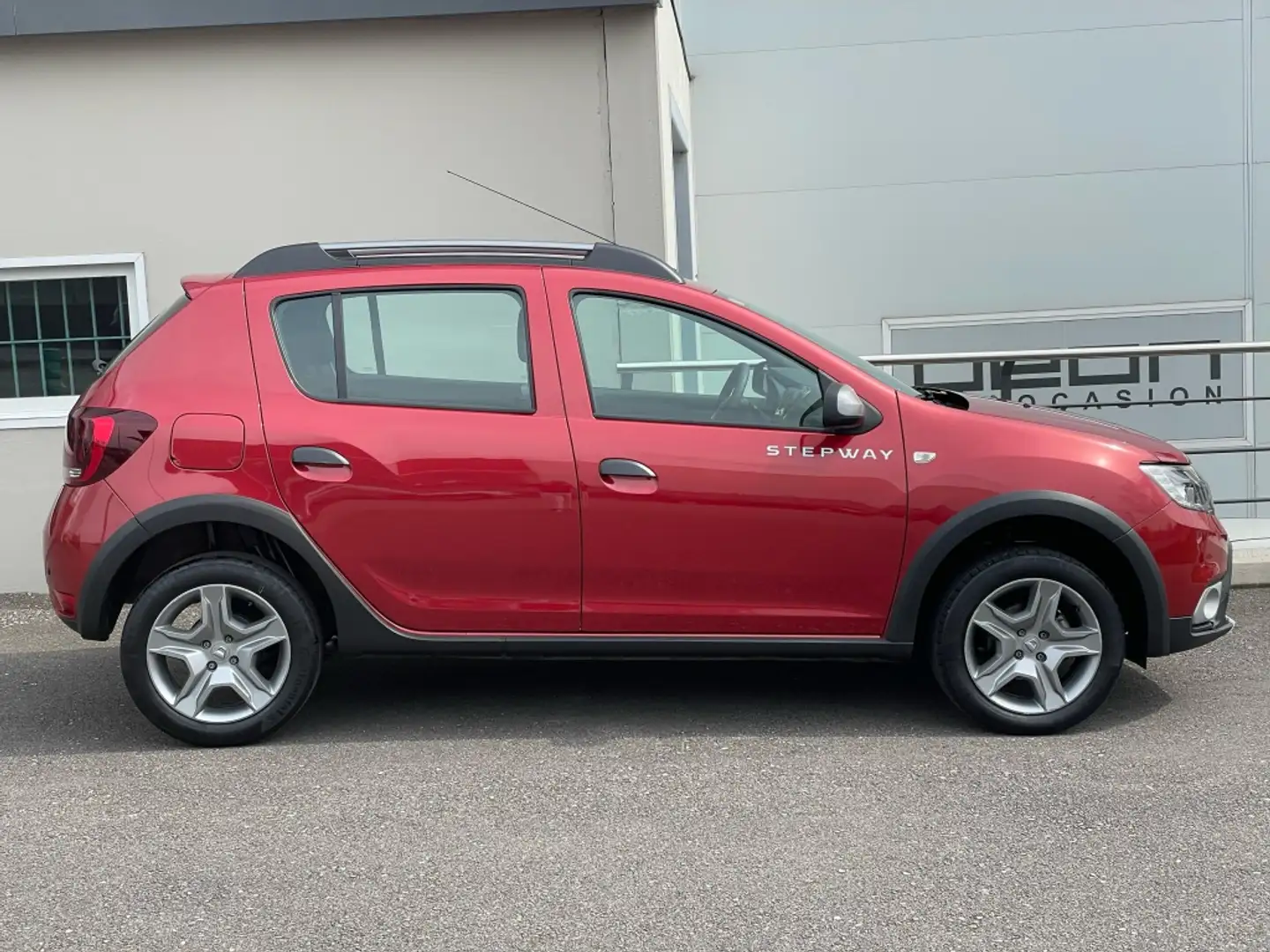 Dacia Sandero 0.9 TCE Stepway Comfort 66kW Burdeos - 2