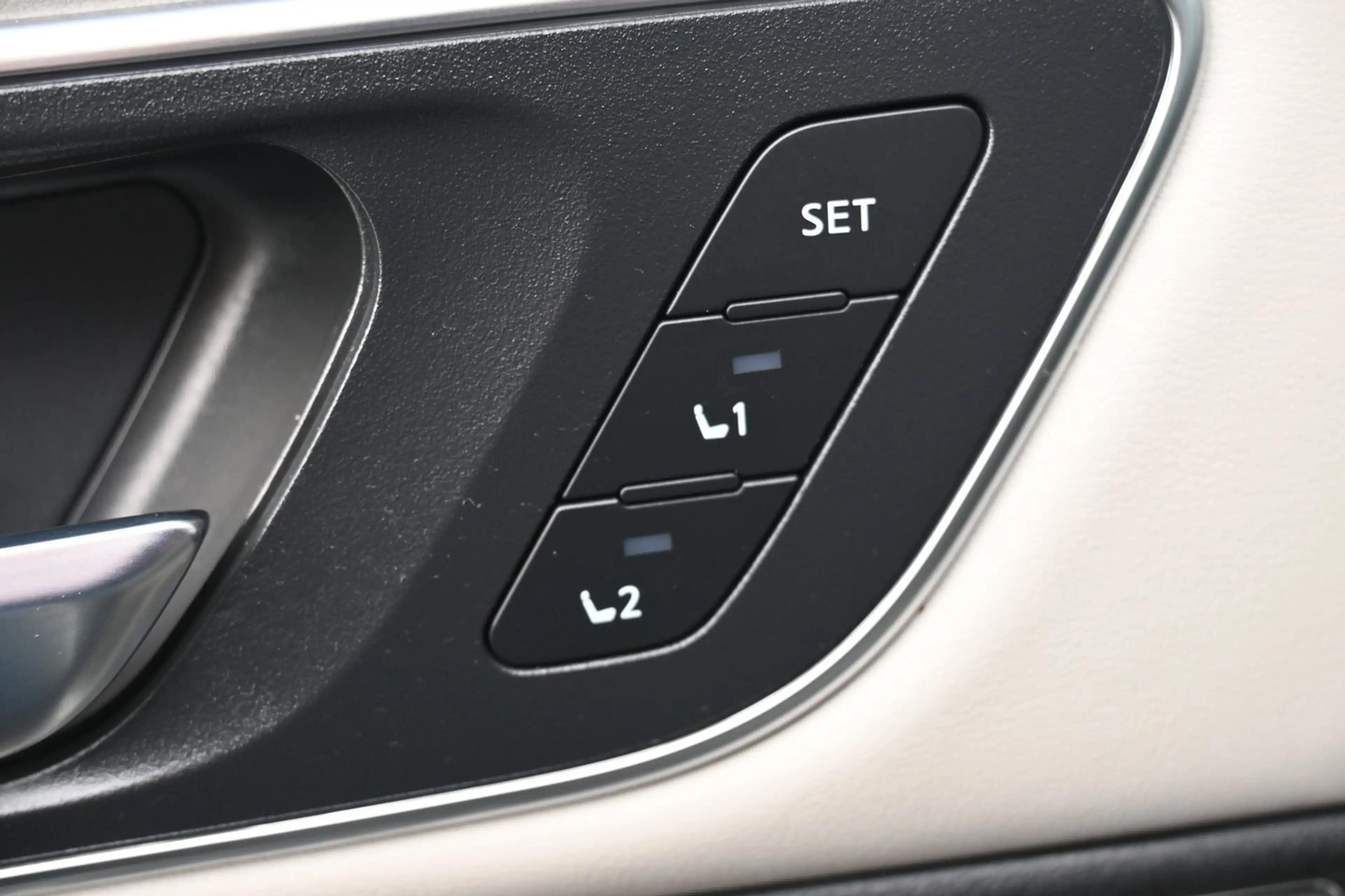 Nissan X-Trail e-Power e-4orce Tekna — photo 15