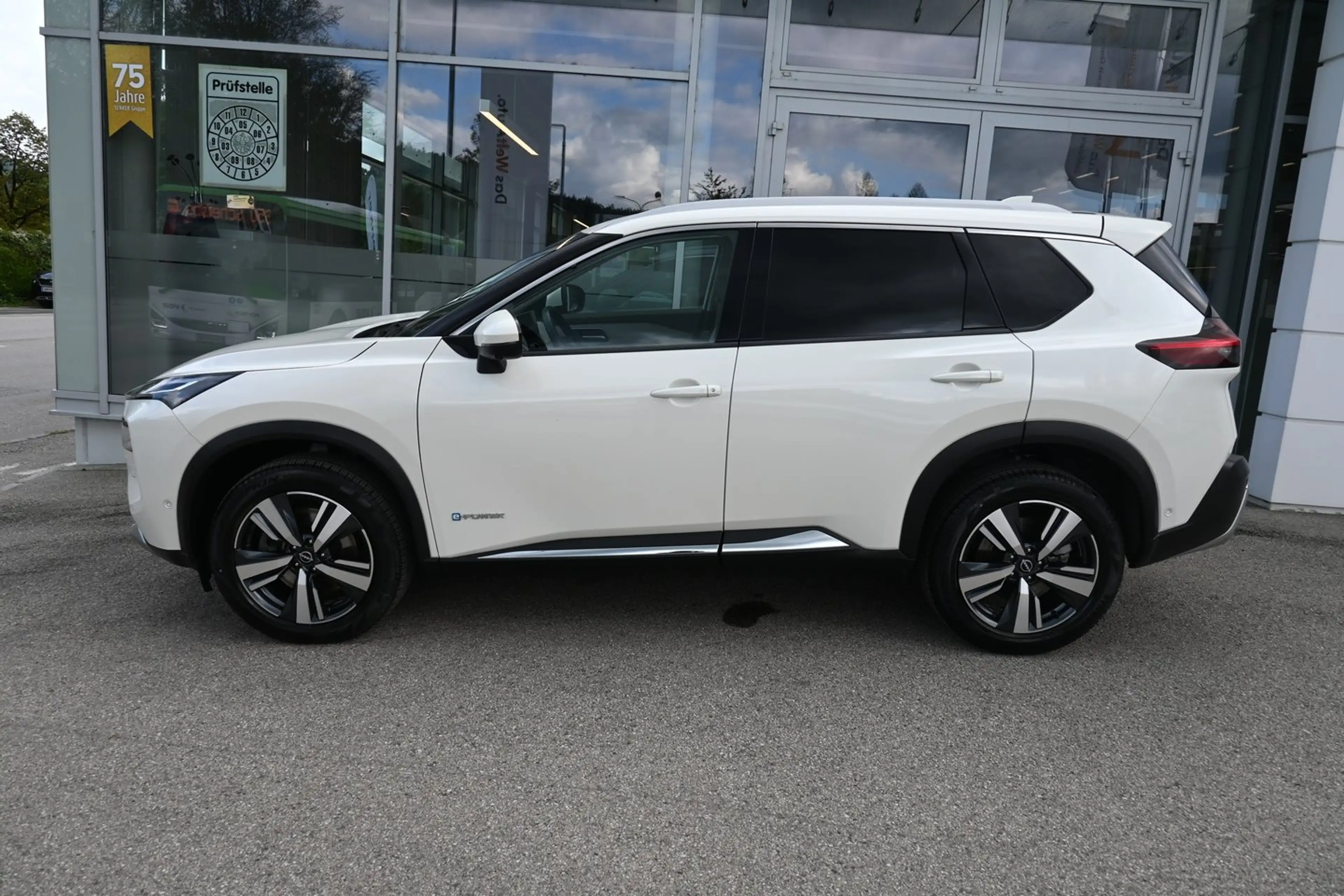 Nissan X-Trail e-Power e-4orce Tekna — photo 4
