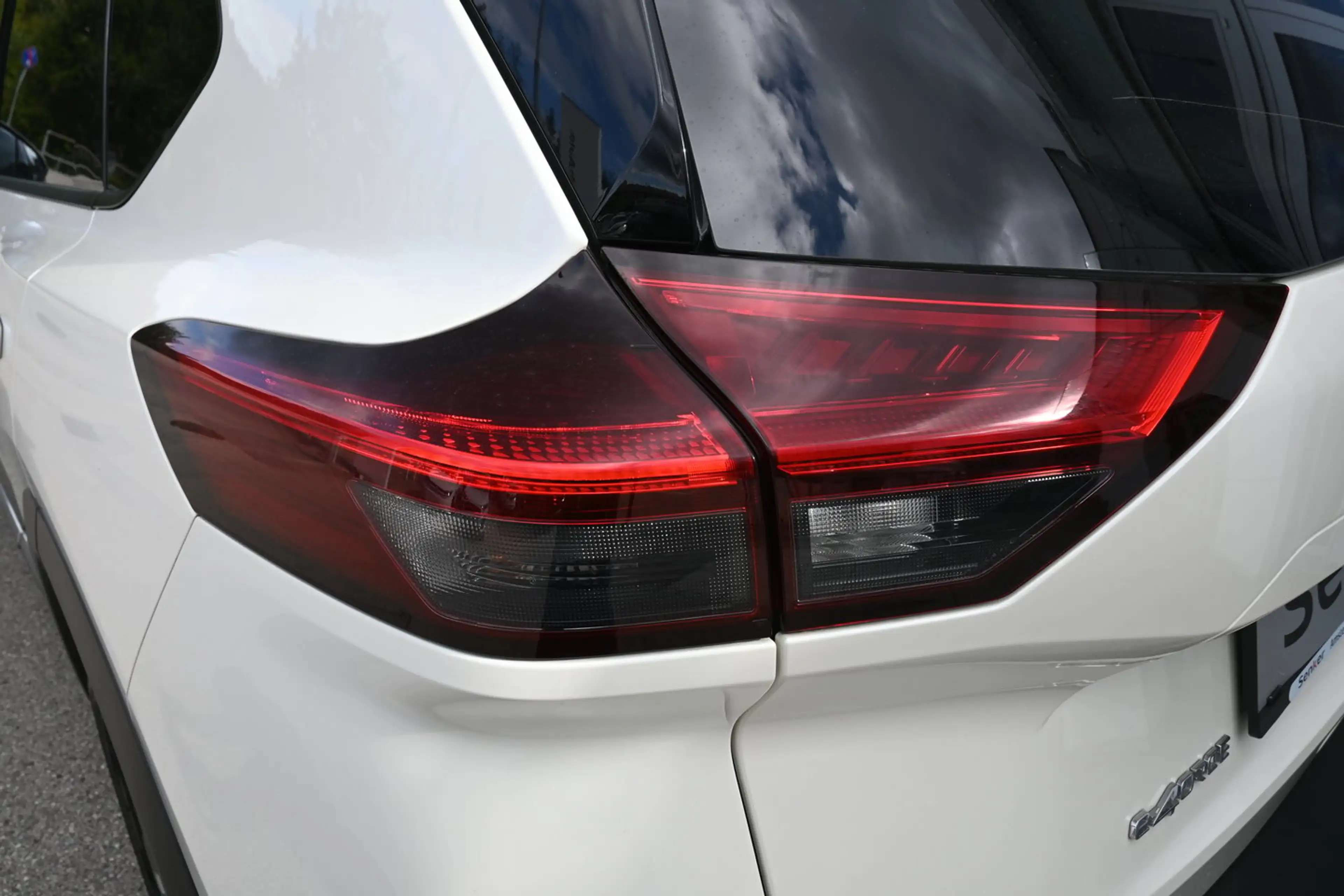 Nissan X-Trail e-Power e-4orce Tekna — photo 9