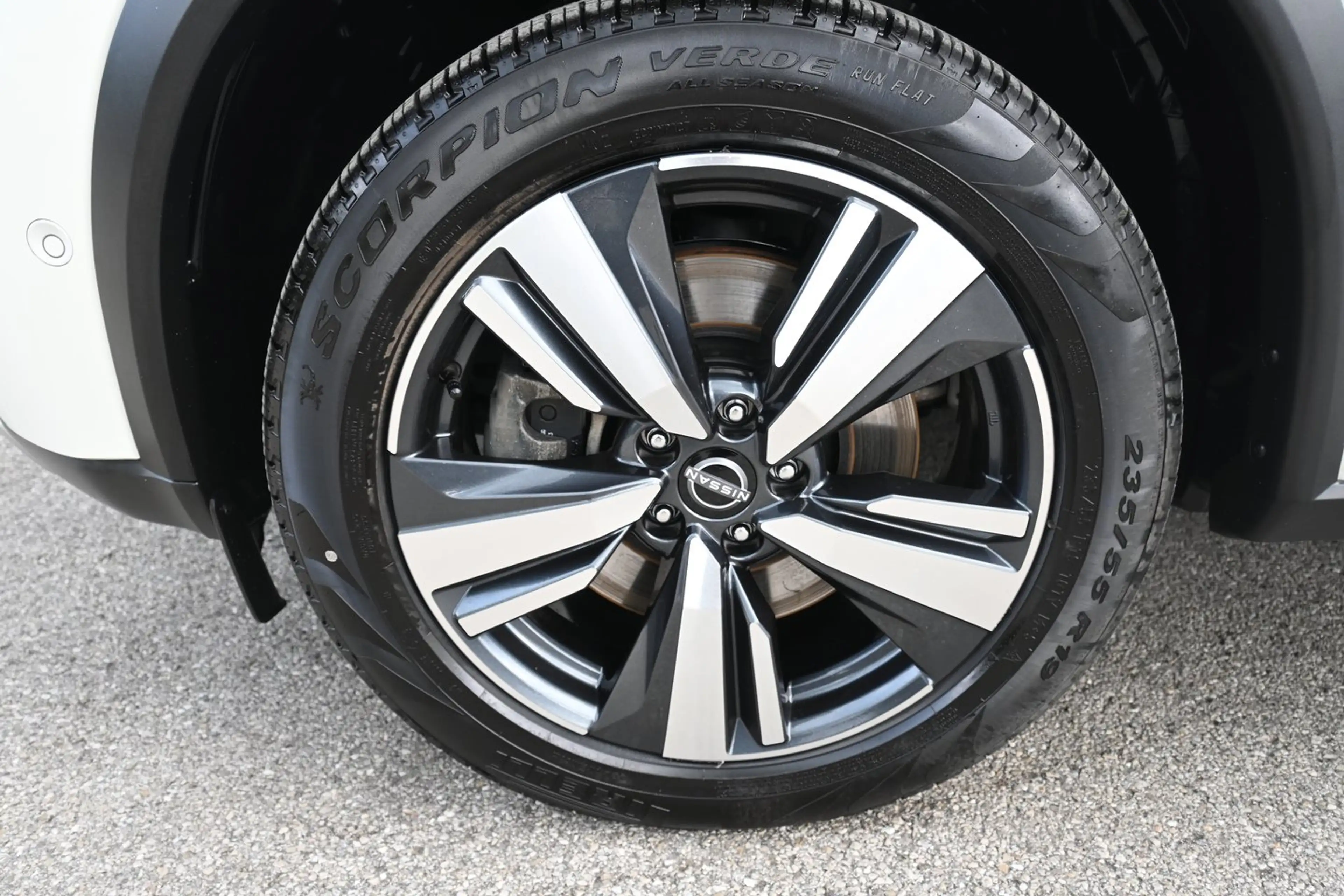 Nissan X-Trail e-Power e-4orce Tekna — photo 7
