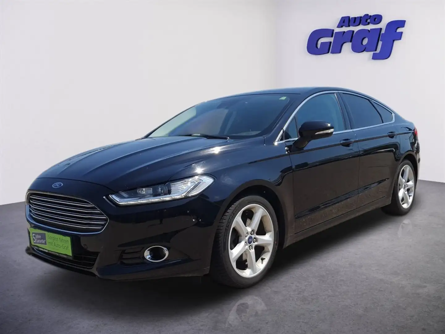 Ford Mondeo Titanium 2,0 TDCi Schwarz - 1