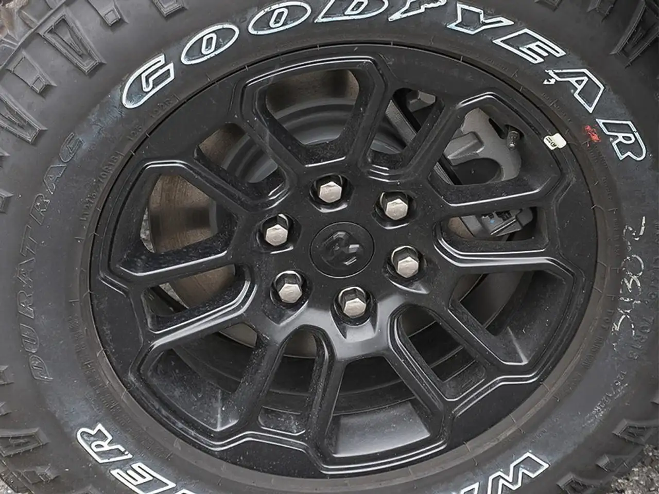 RAM 1500 снимка RAM 1500