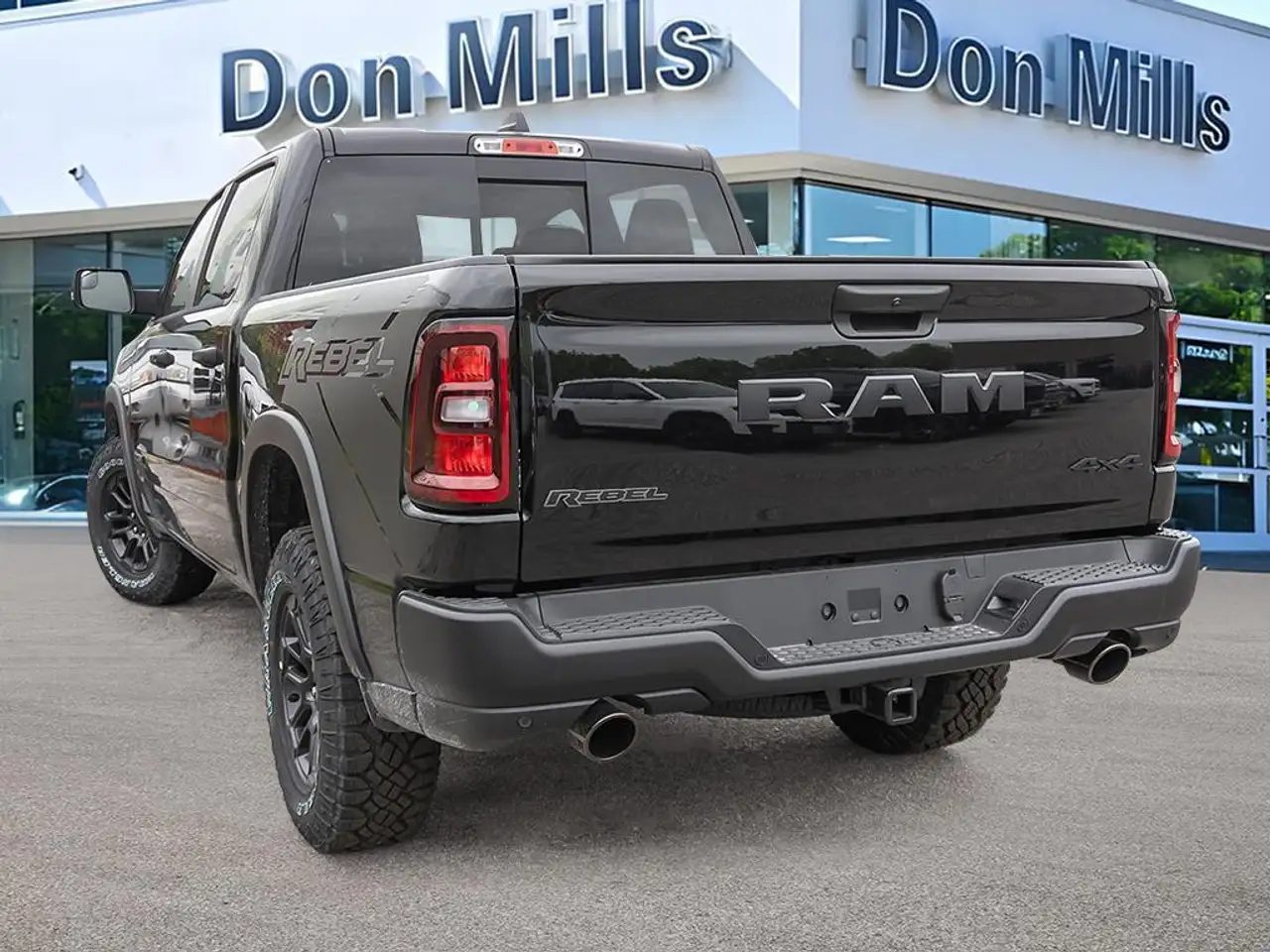 RAM 1500 снимка RAM 1500