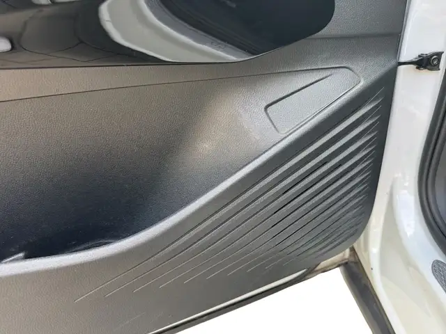 Volkswagen Id.5 view 11