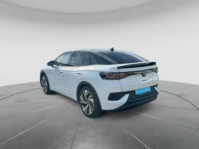 Volkswagen Id.5 view 3