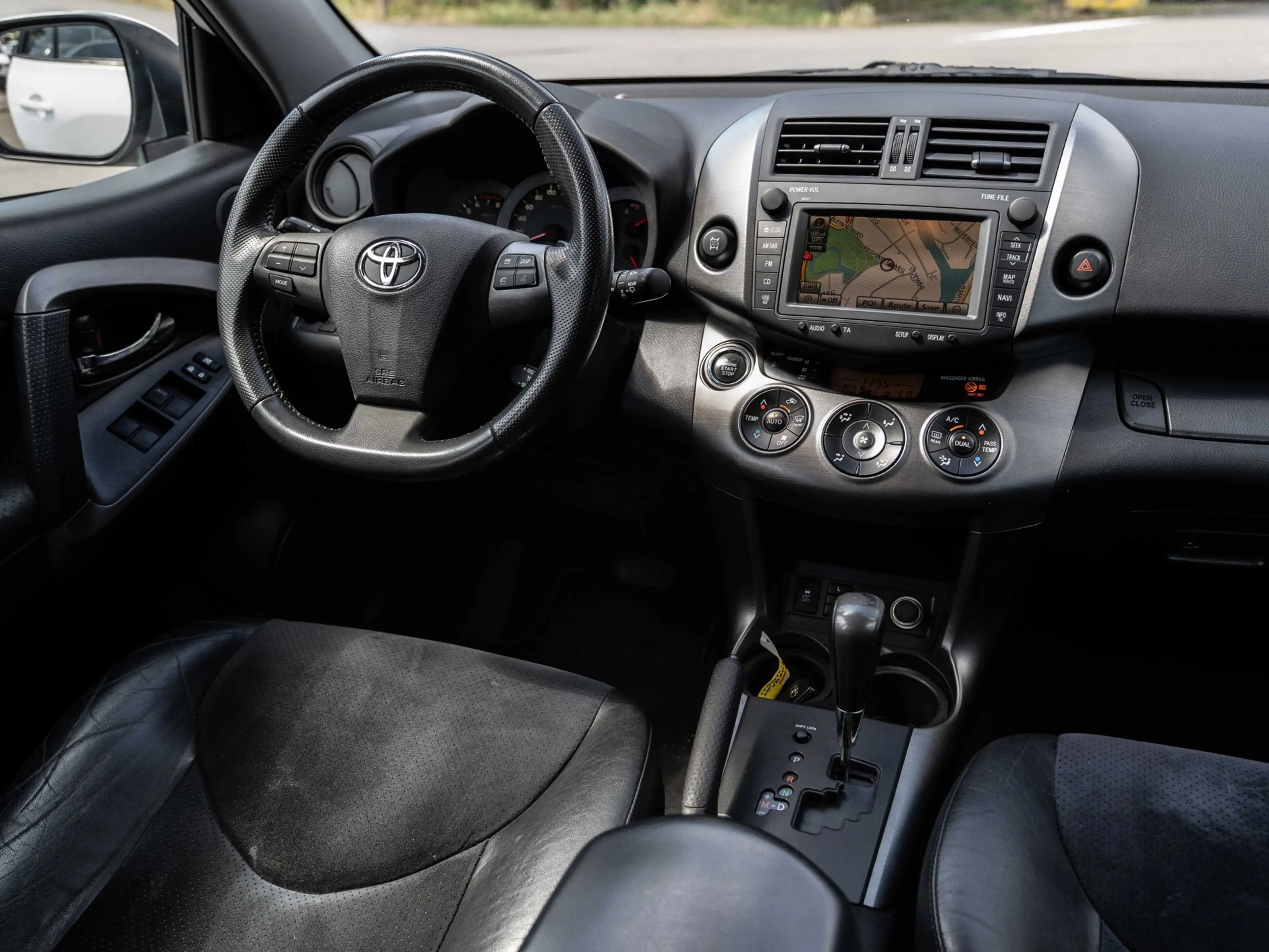 Toyota RAV 4 2.0 VVTi Executive Business - AUTOMAAT - ZWART LED — photo 2