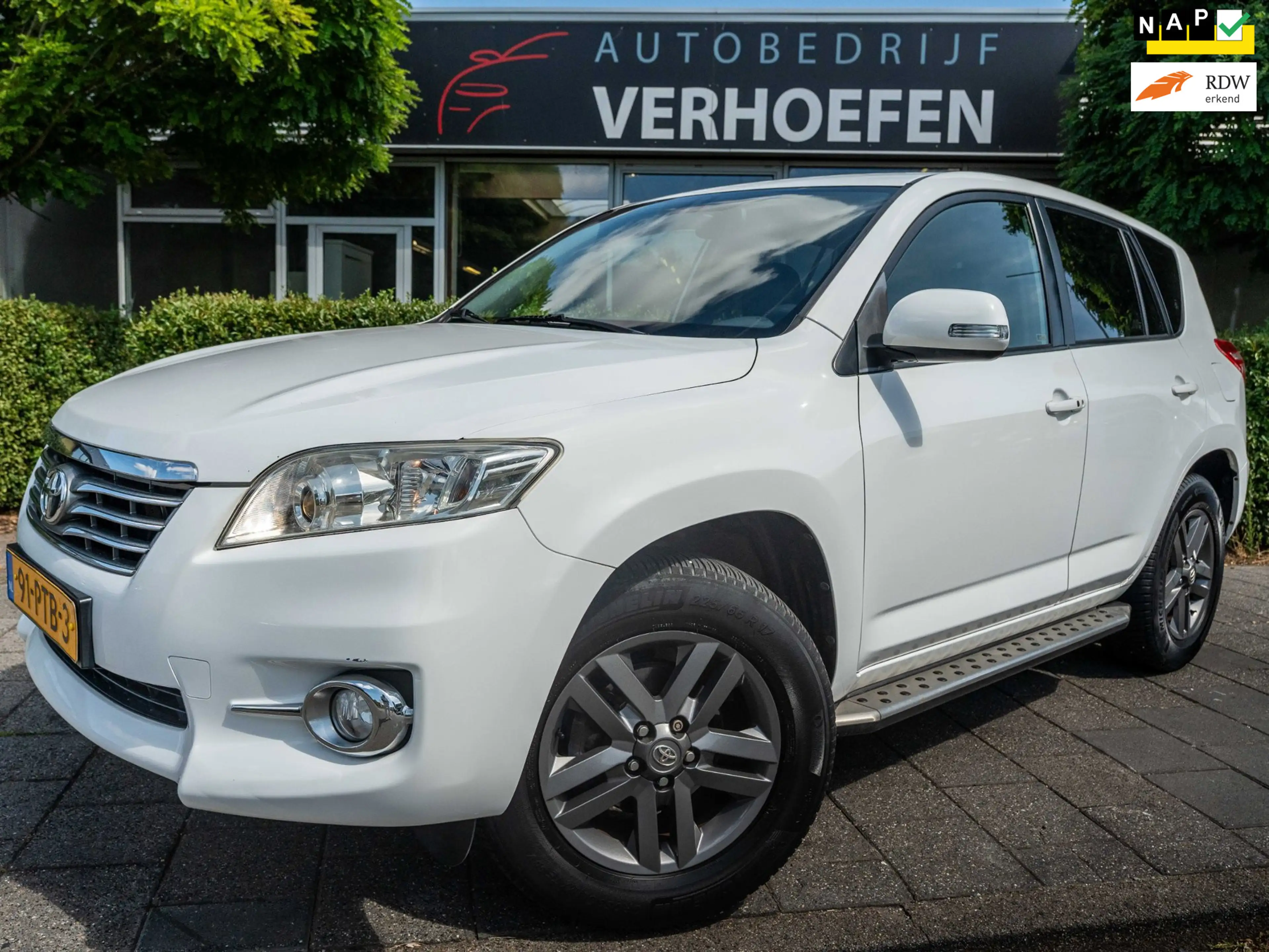 Toyota RAV 4 2.0 VVTi Executive Business - AUTOMAAT - ZWART LED