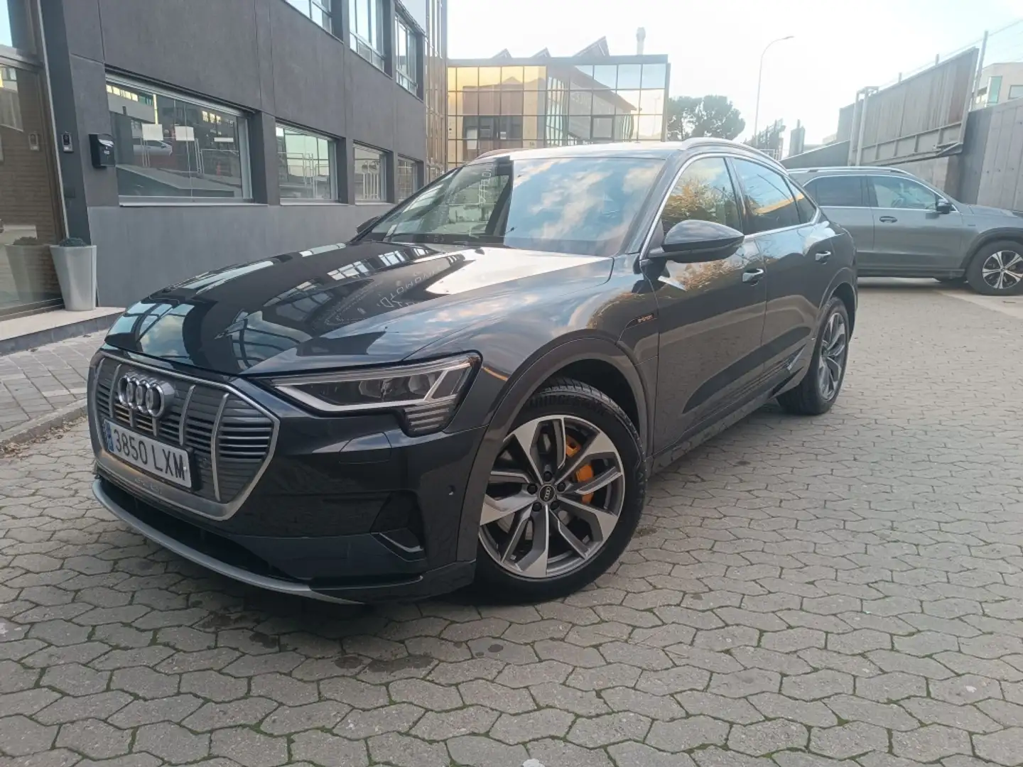 Audi e-tron Sportback 55 quattro Advanced Gris - 1