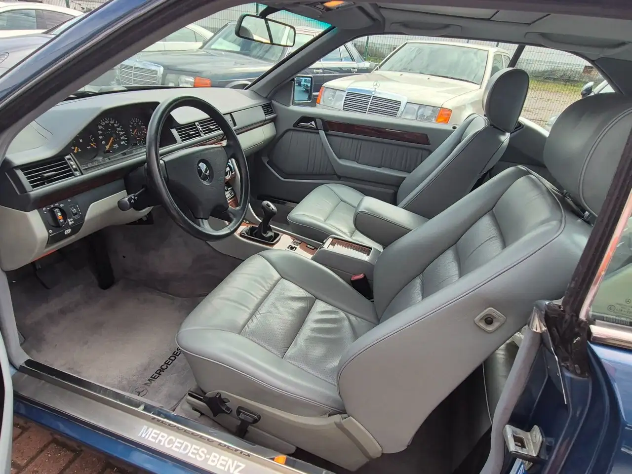 Mercedes-Benz 300 CE-24 Sportline/Dt./2. Hd/Schalter!, foto 9