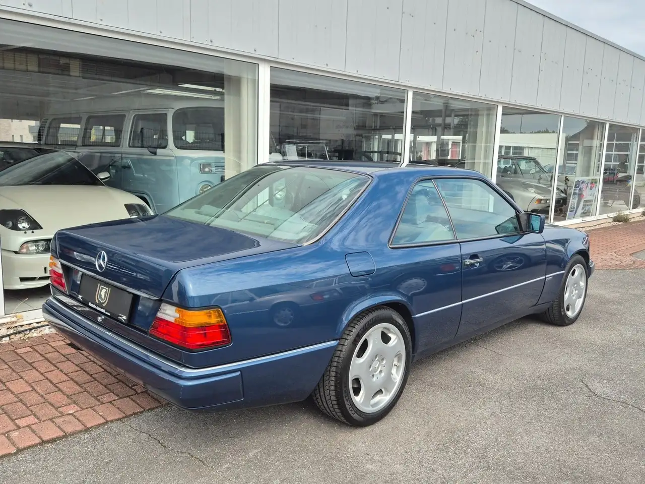 Mercedes-Benz 300 CE-24 Sportline/Dt./2. Hd/Schalter!, foto 7