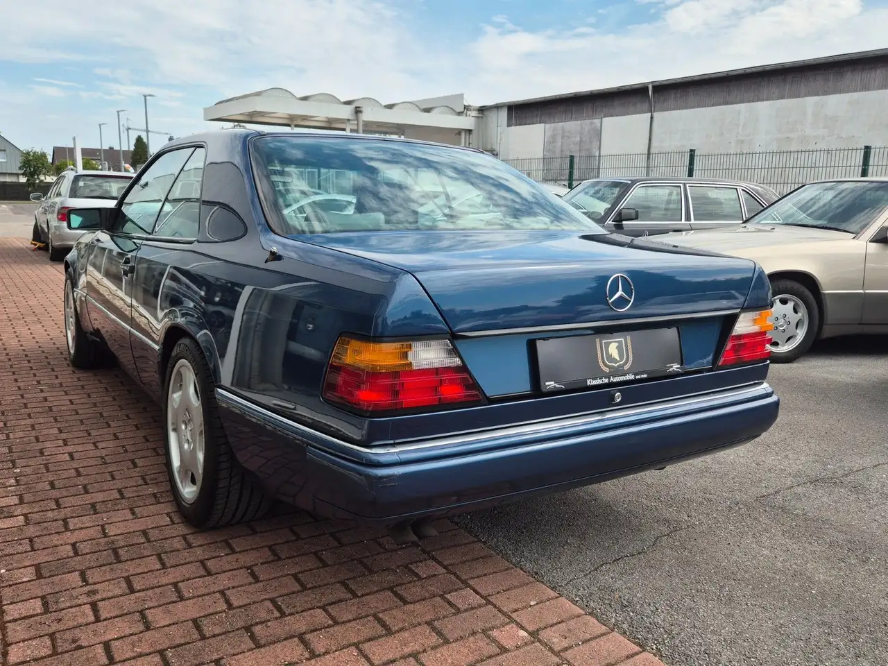 Mercedes-Benz 300 CE-24 Sportline/Dt./2. Hd/Schalter!, foto 6