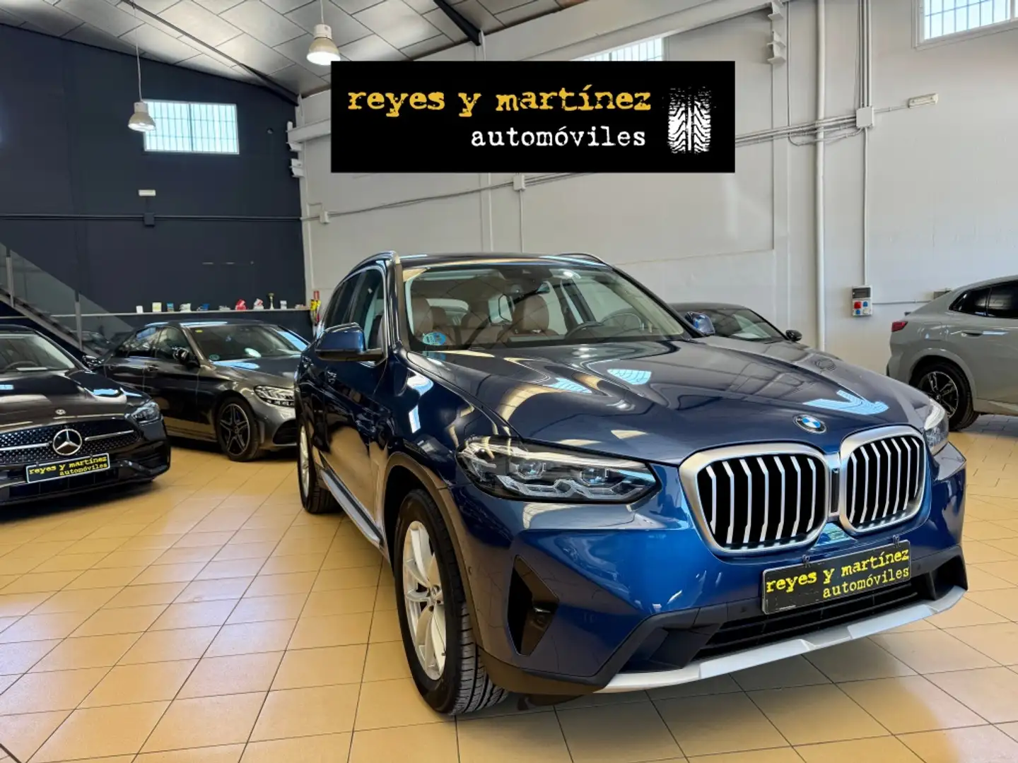BMW X3 xDrive 20dA xLine Azul - 2