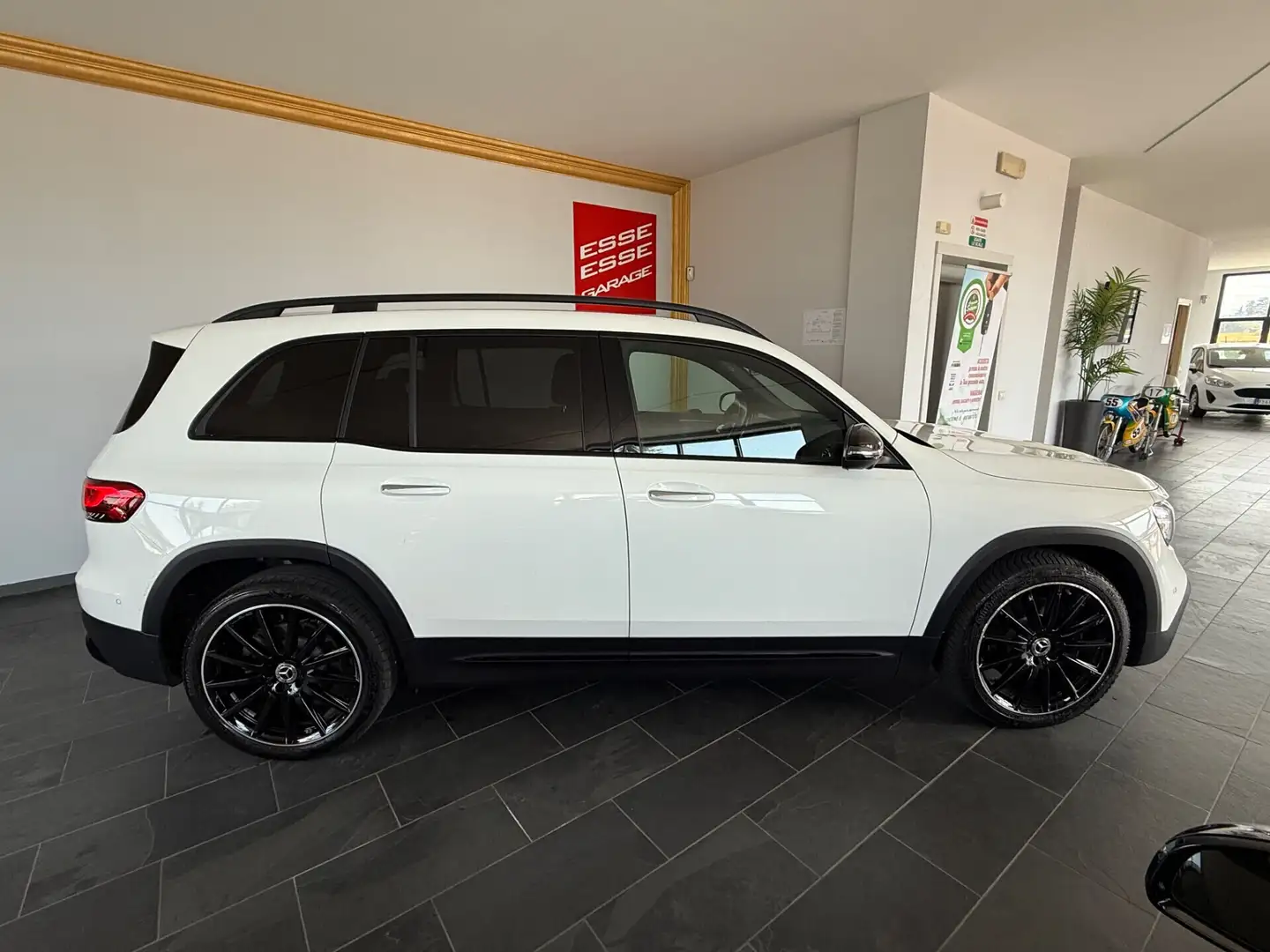 Mercedes-Benz GLB 220 GLB 220 d Automatic 4Matic Premium Bianco - 2