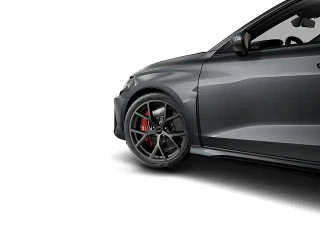 Audi RS3 view 4