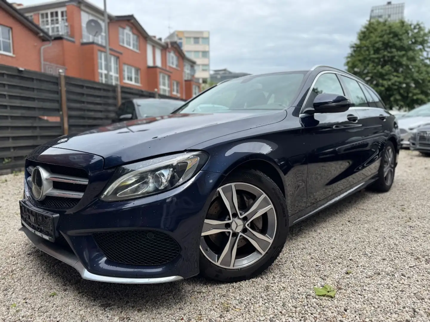 Mercedes-Benz C 220 T BlueTec/d*AMG-LINE*NAVI/SHZ/AHK/TEMP/LED Blau - 1