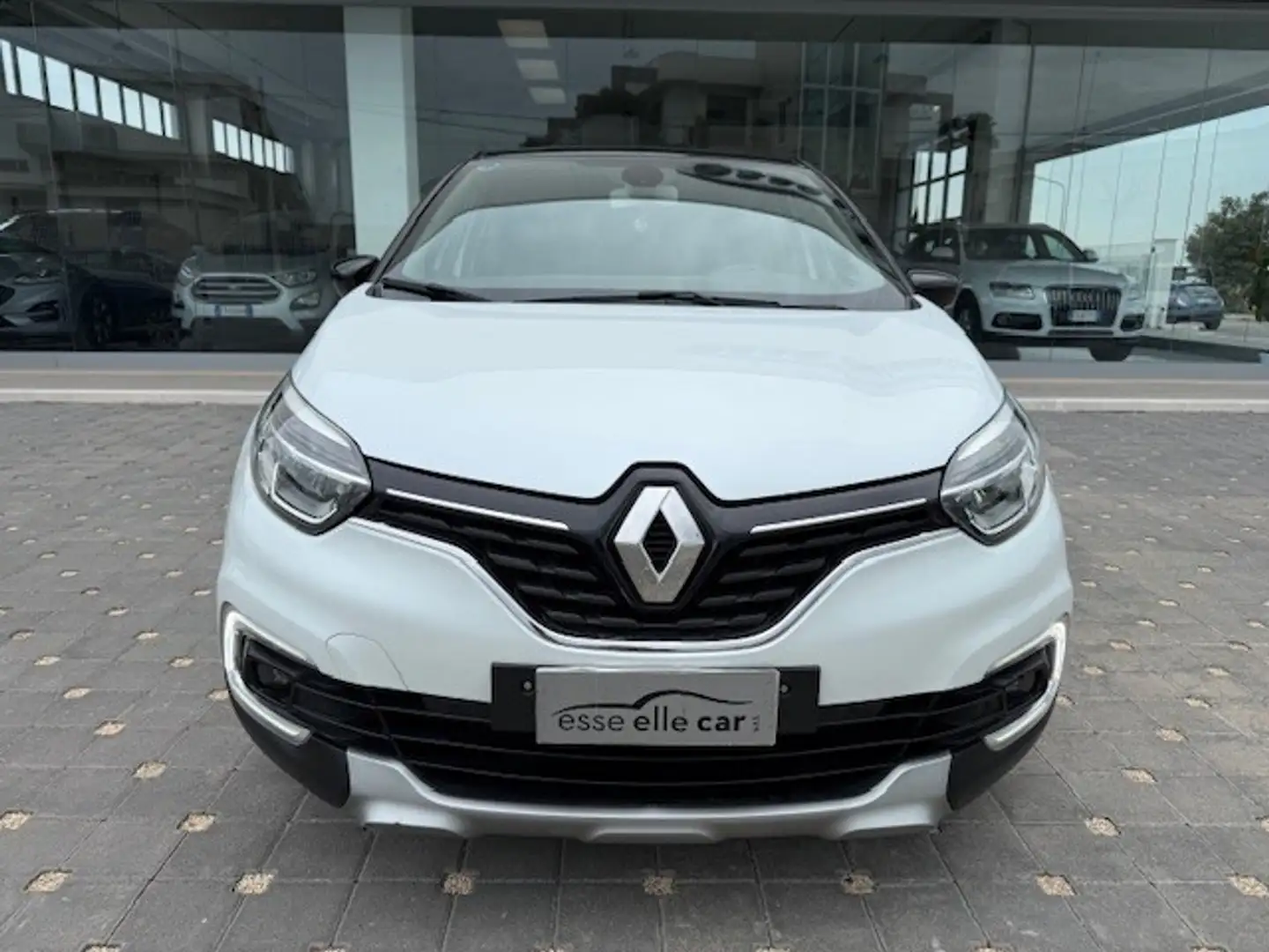 Renault Captur dCi 8V 90 CV EDC Start&Stop Energy Initiale Paris Bianco - 2