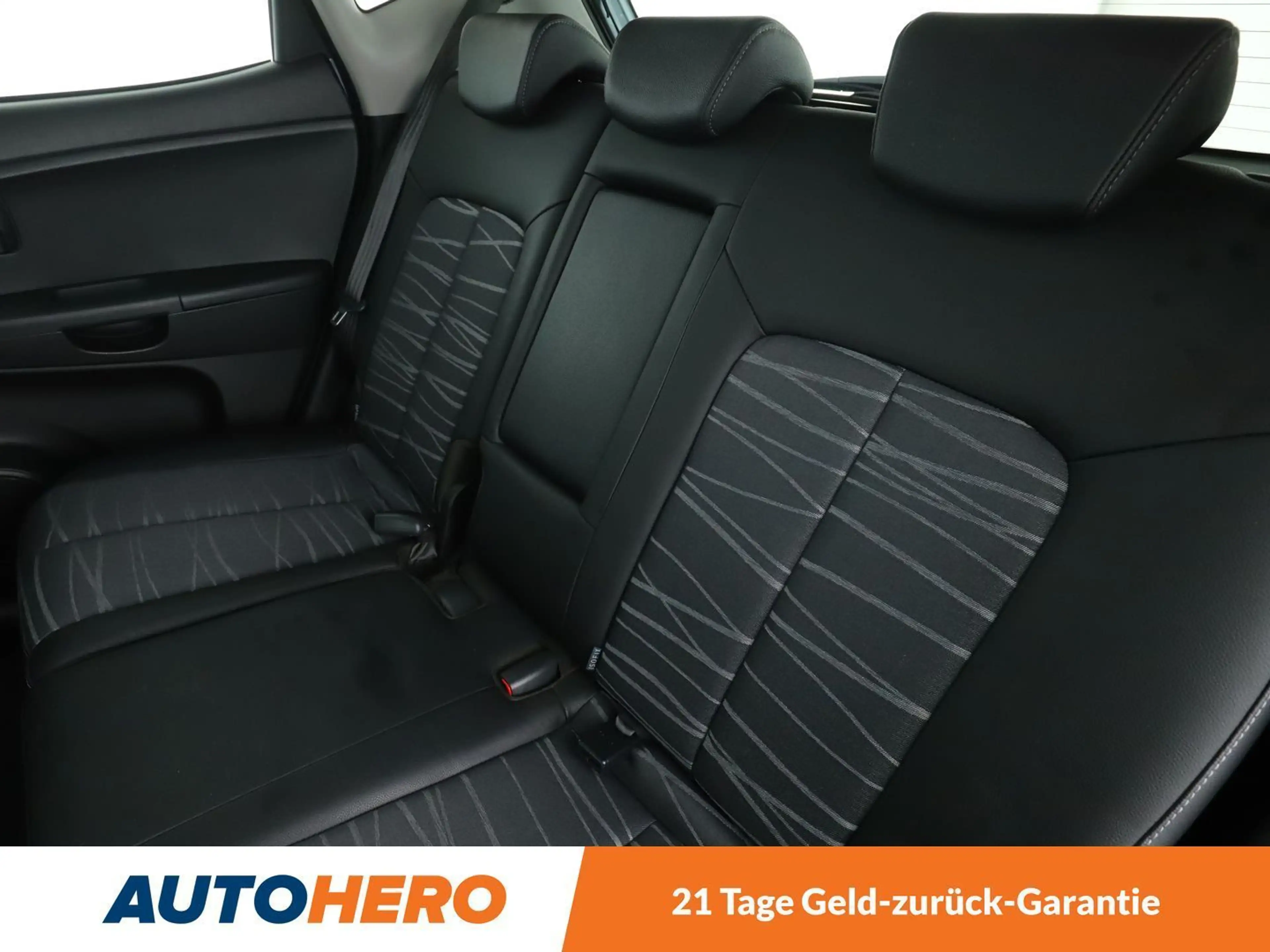 Kia Venga 1.6 Dream Team Aut.*NAVI*CAM*PDC*SHZ*KLIMA* — photo 15