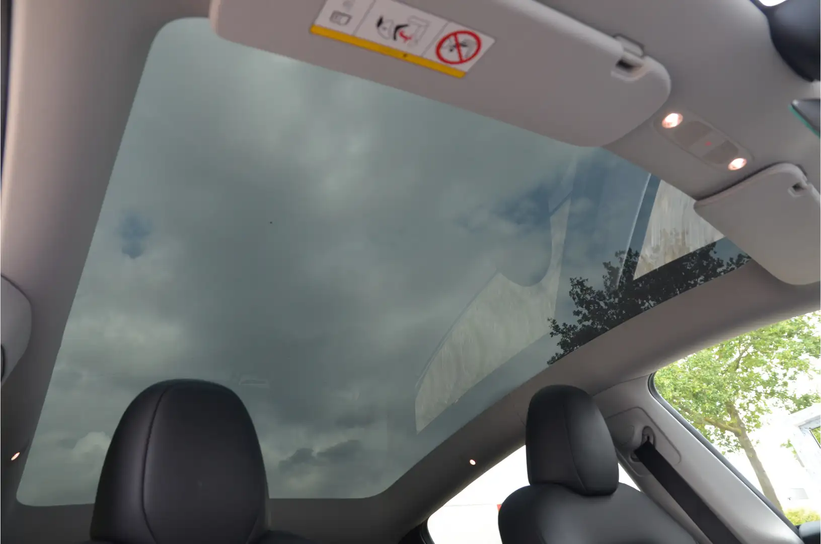 Tesla Model Y Performance AWD 75 kWh Enhanced AutoPilot (twv 3.8 Schwarz - 2