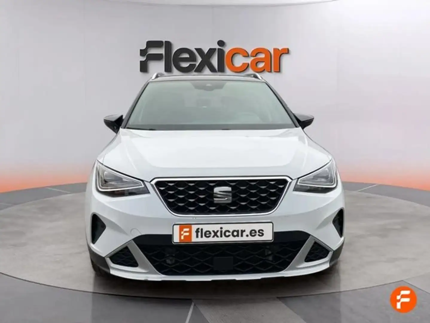 SEAT Arona 1.0 TSI 81kW (110CV) DSG FR XL Blanco - 2