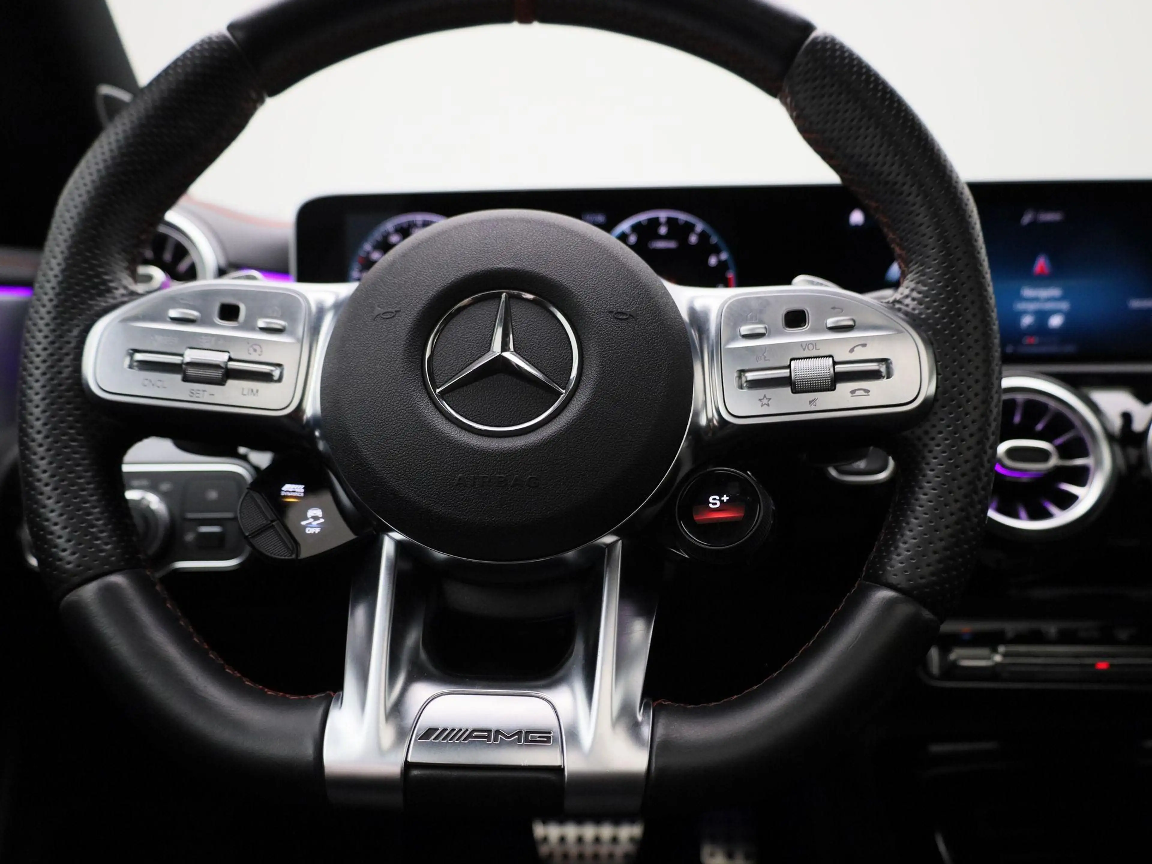 Mercedes-Benz CLA 35 AMG 4MATIC Premium Plus | Automaat | Apple Carplay / A — photo 7