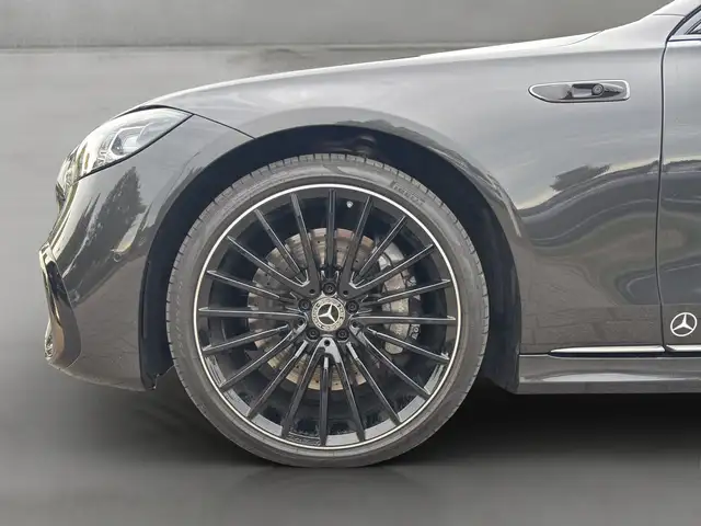 Mercedes-Benz S-Class view 7