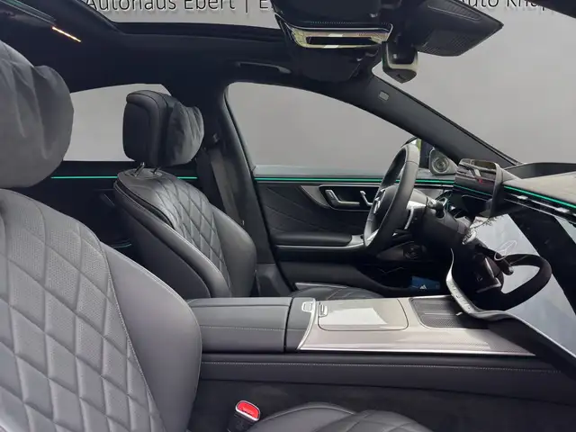 Mercedes-Benz S-Class view 8