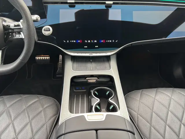 Mercedes-Benz S-Class view 11