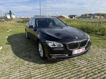 740i