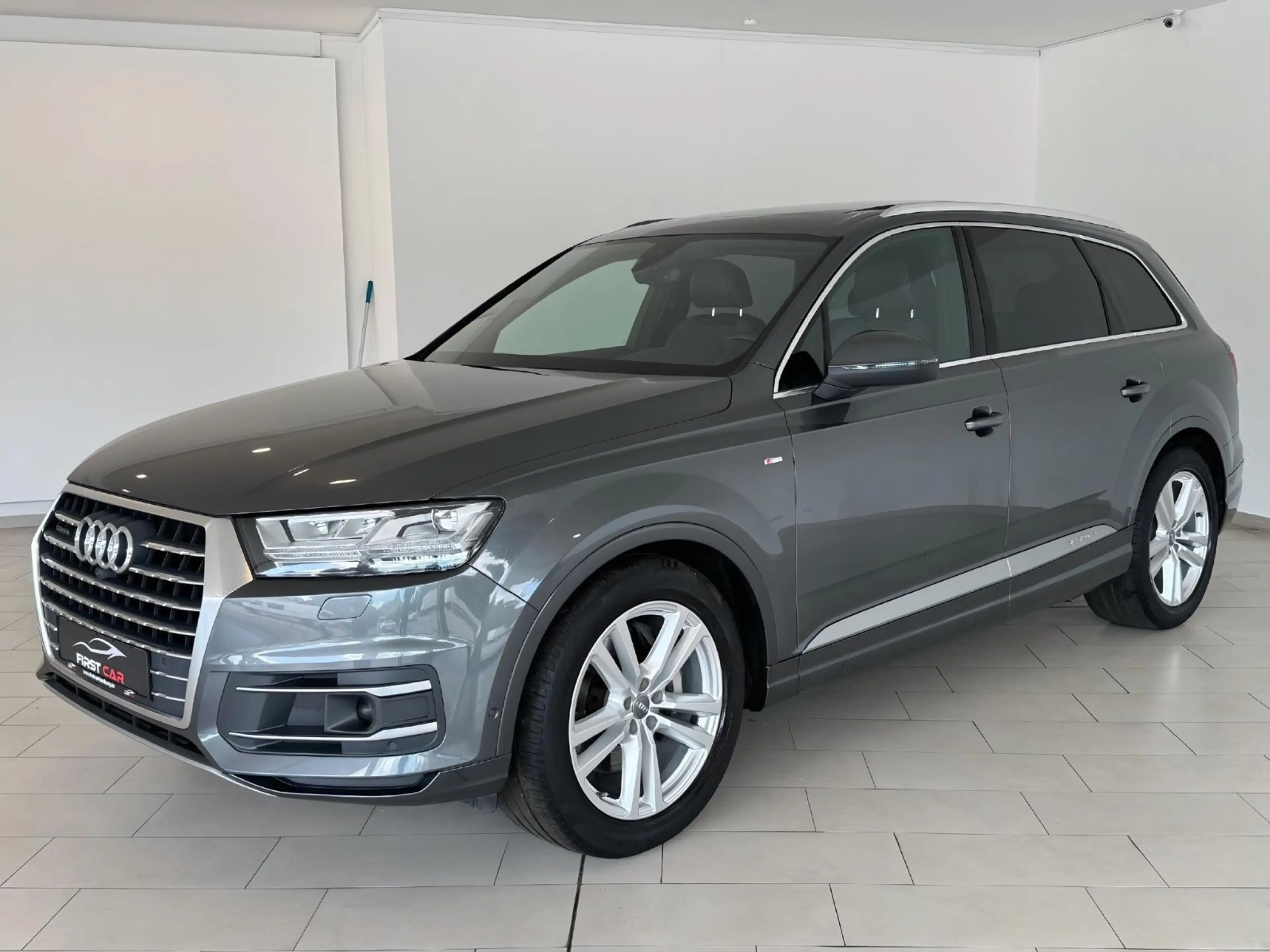 Audi Q7 3.0 TDI Quattro S-Line 7-Sitzer|PANO|1-HAND|
