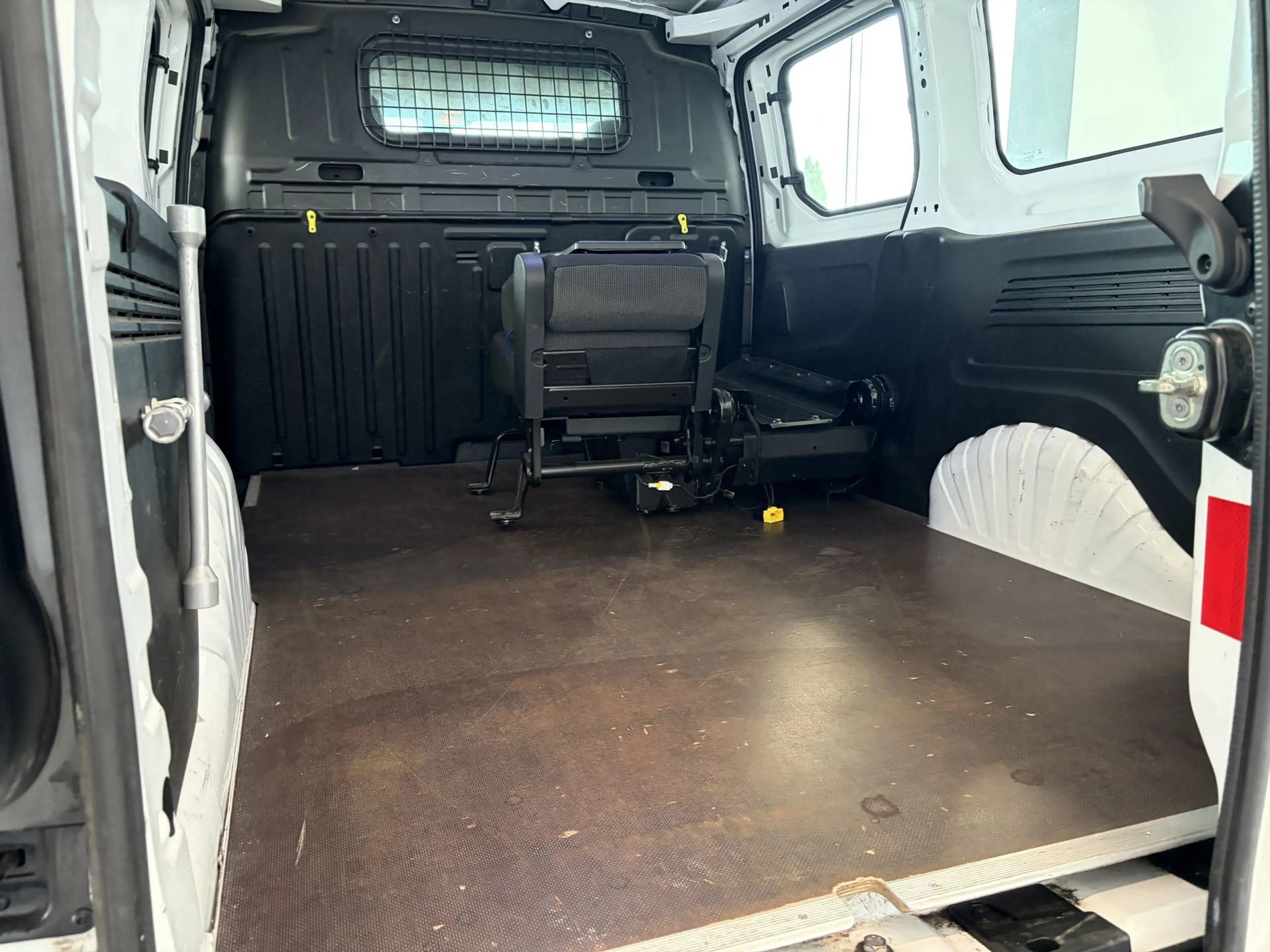 Citroen Berlingo Lengte 2 / Dubbele Schuifdeur / 3 Zit / Parkeersensoren / BTW Aftrekbaar / — photo 14