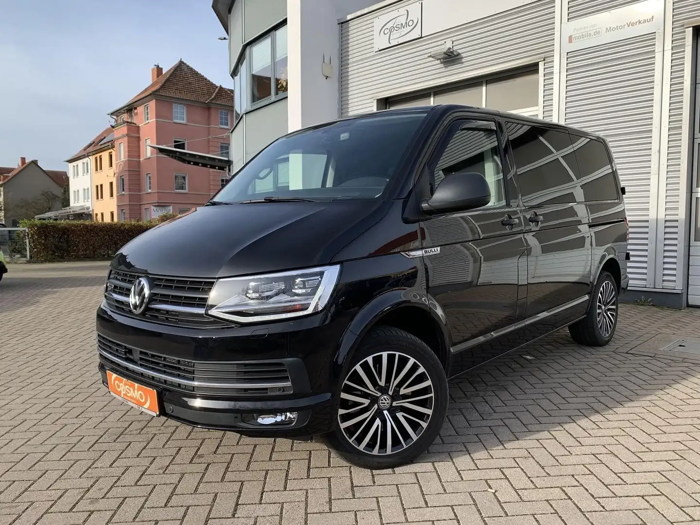 Volkswagen T6 Caravelle 4MOTION LED+AHK+Standhz+Navi+18erLM Black - 1