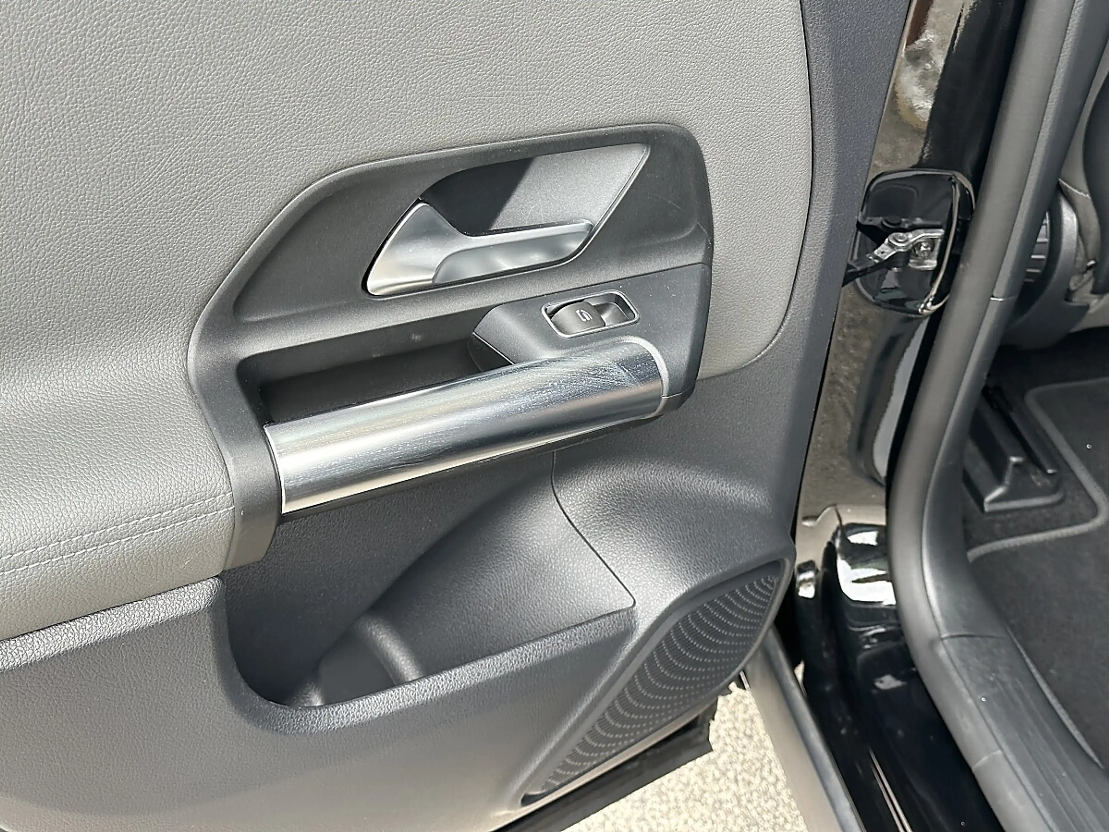 Mercedes-Benz EQA 250 Aut. — photo 12