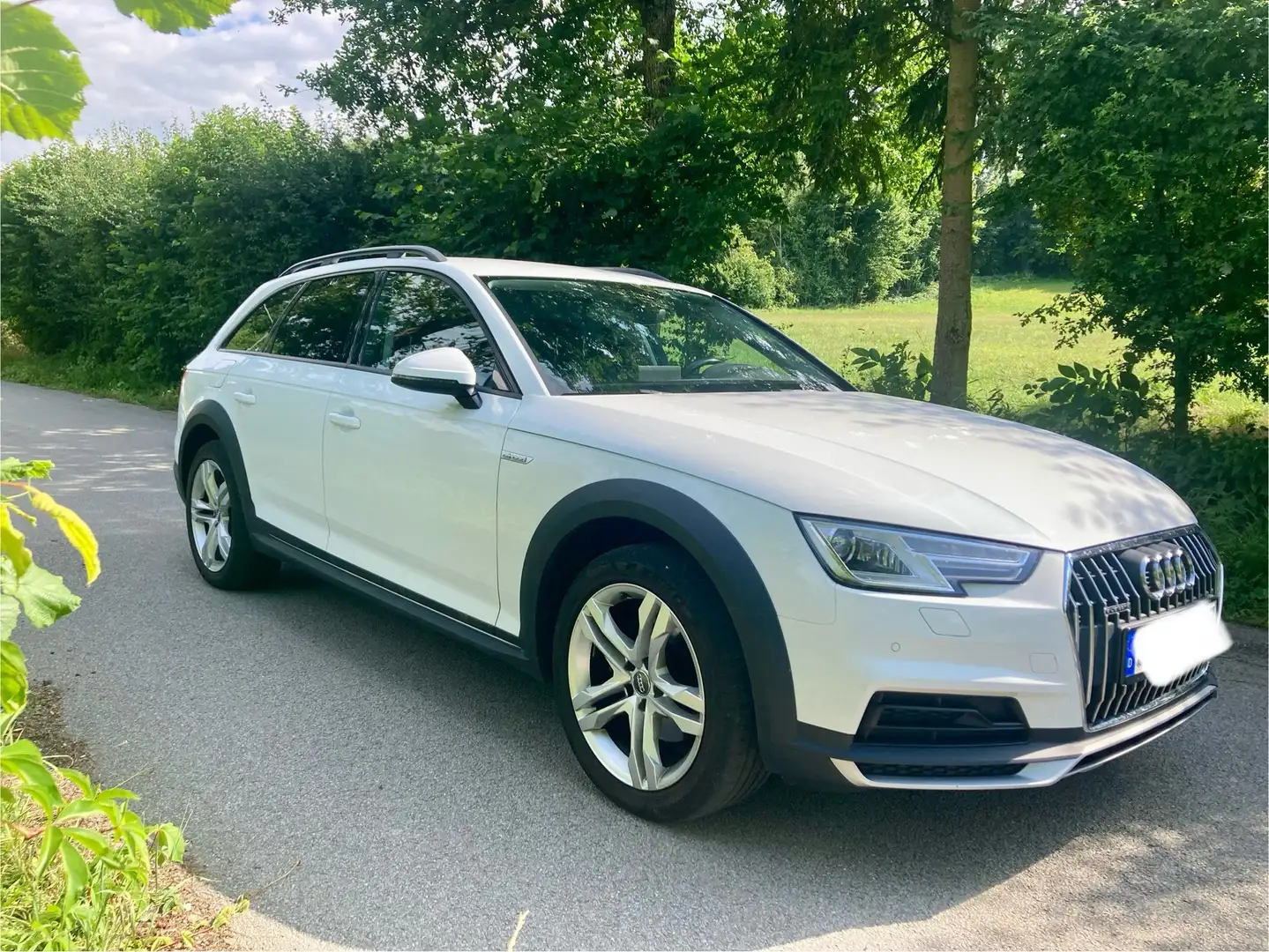 Audi A4 allroad quattro 2.0 TDI S tronic - 1