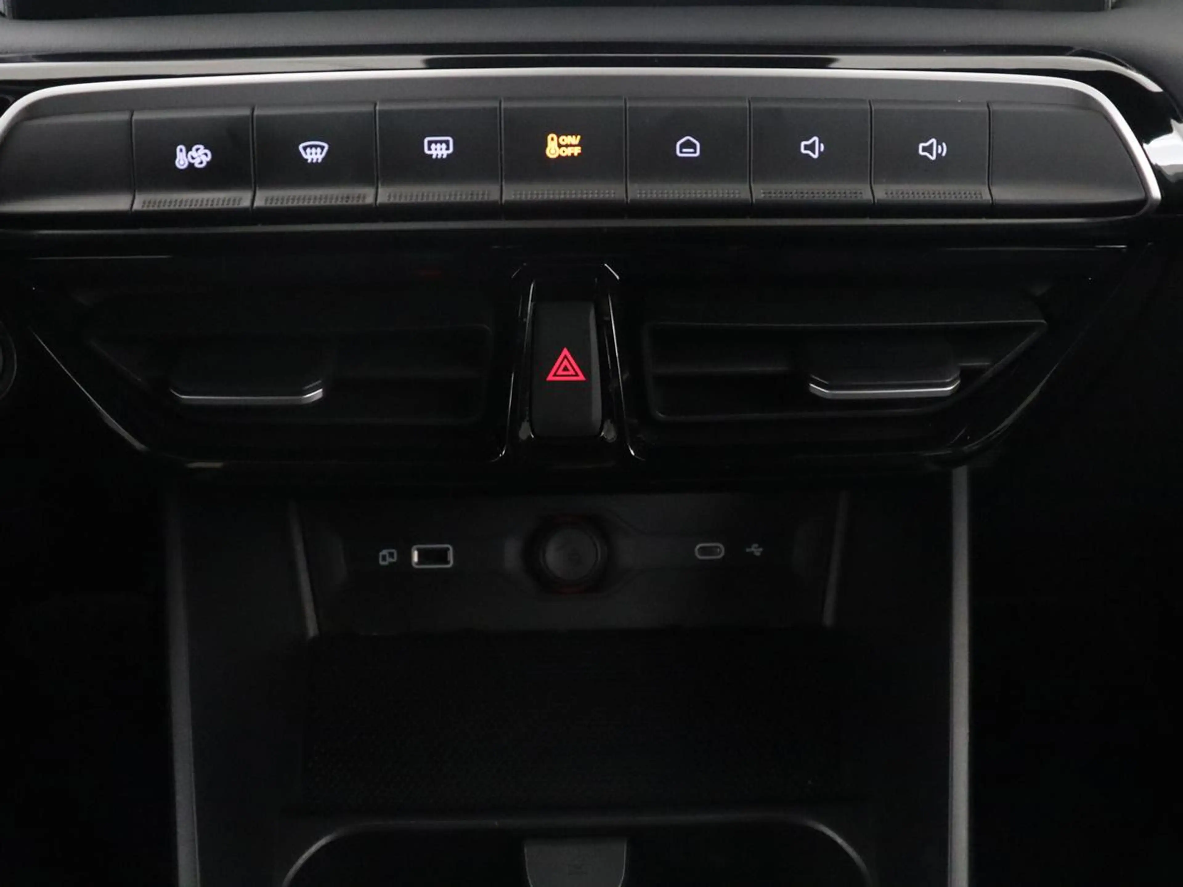MG MG3 Hybrid+ 1.5 Hybrid+ Luxury | Navigatie | Stoelverw — photo 25