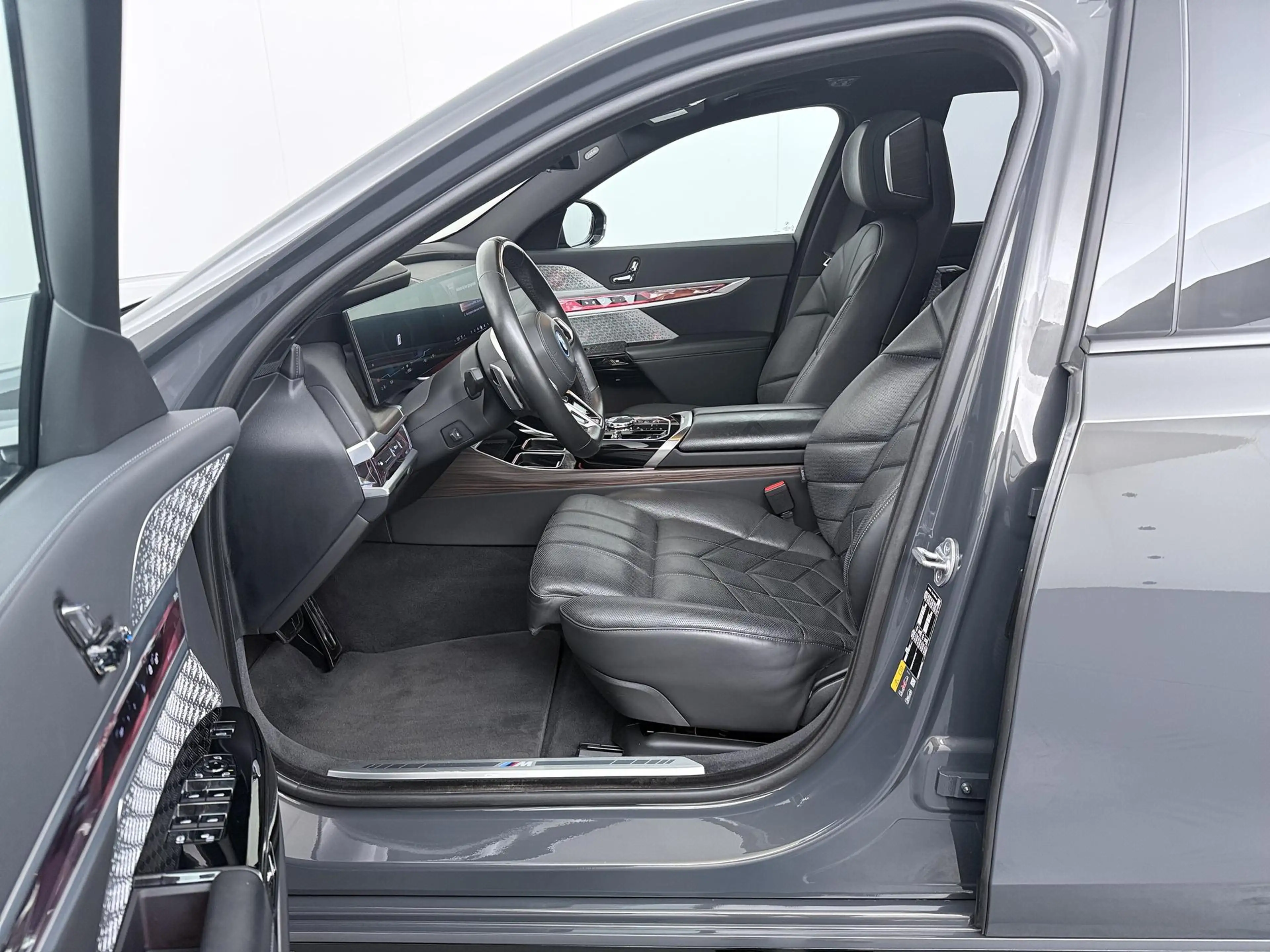 BMW i7 xDrive60 106 kWh | Bowers & Wilkins | Trekhaak | M — photo 4