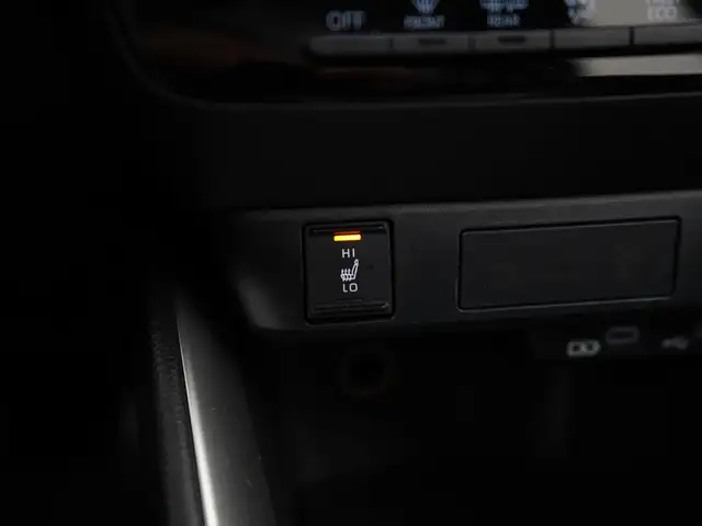 Mazda Mazda2 view 11