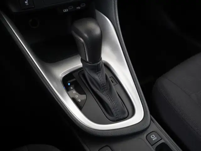 Mazda Mazda2 view 10