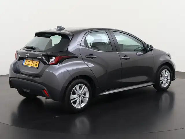 Mazda Mazda2 view 4