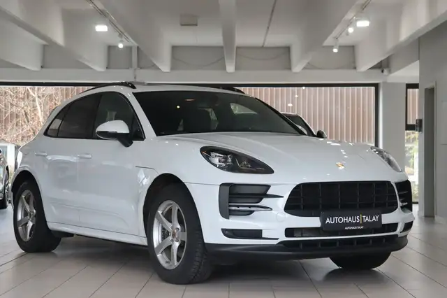 Porsche Macan main image