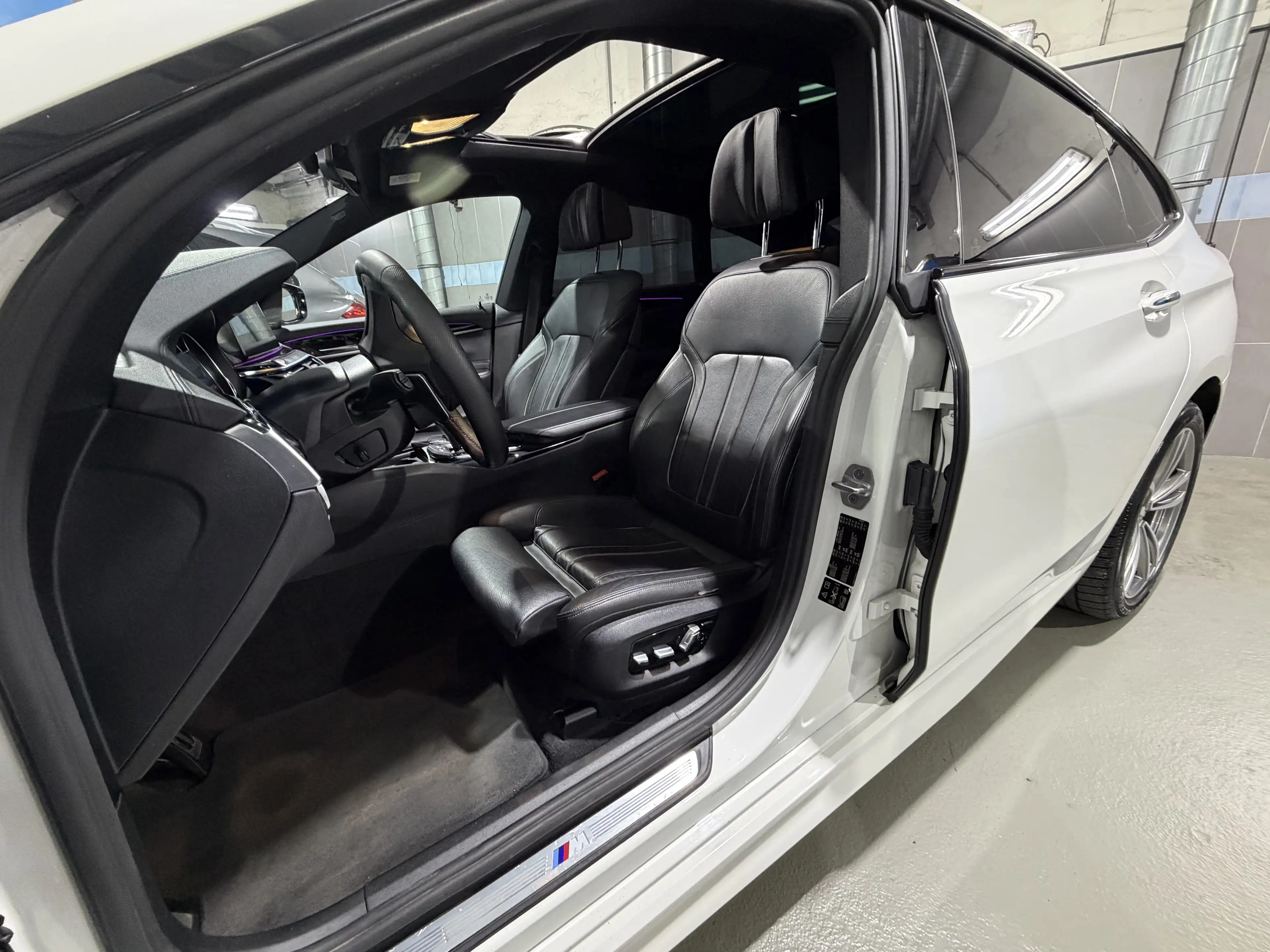 BMW 630 VOLL*xDrive*M-Sport*Soft-Close*LED*Gestiksteuerung*Head-Up*4-Zonen*Driving Assistant Plus* — photo 12