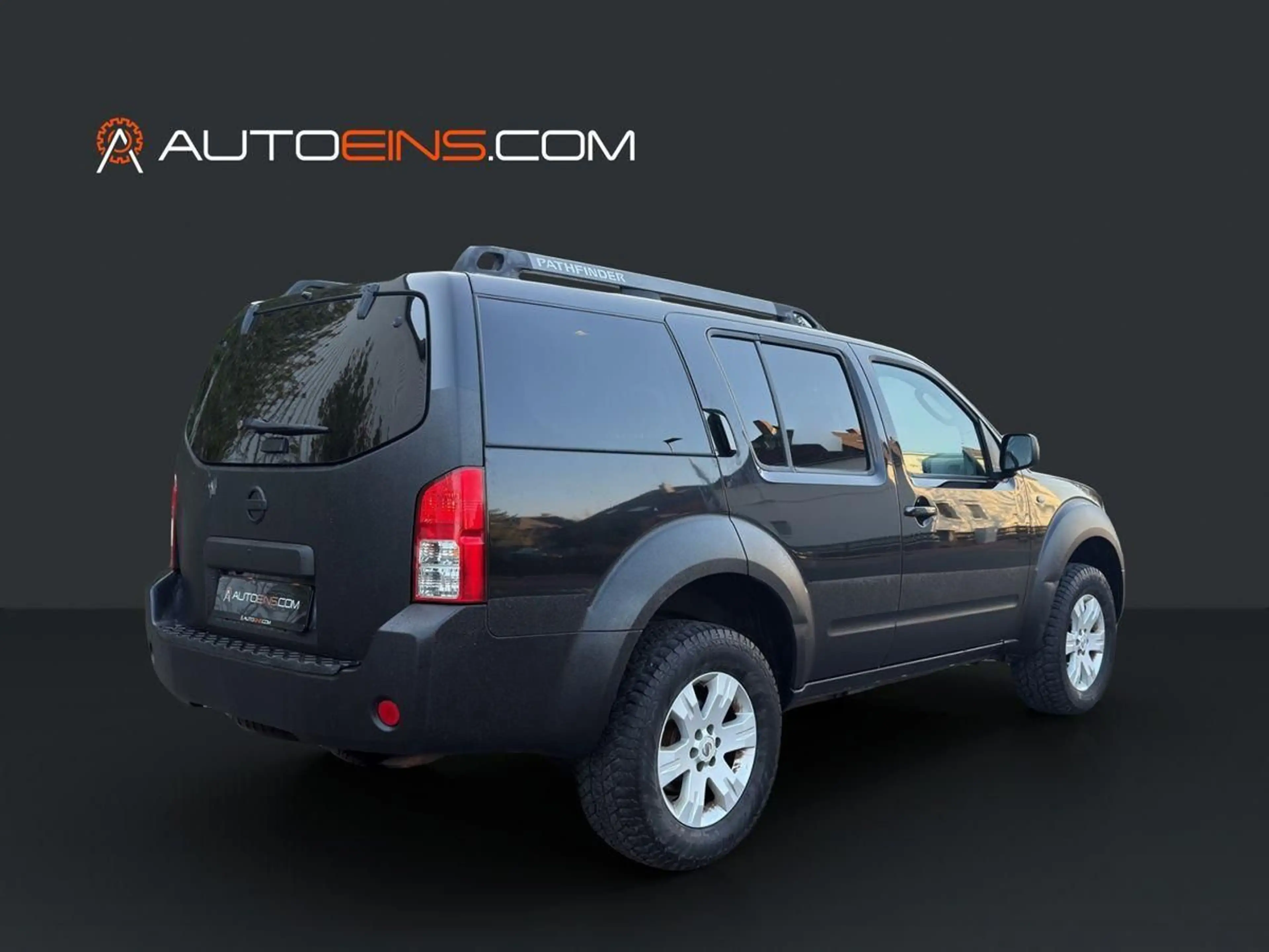 Nissan Pathfinder 2.5 dCi Elegance*AHK*7Sitzer*Navi* — photo 6