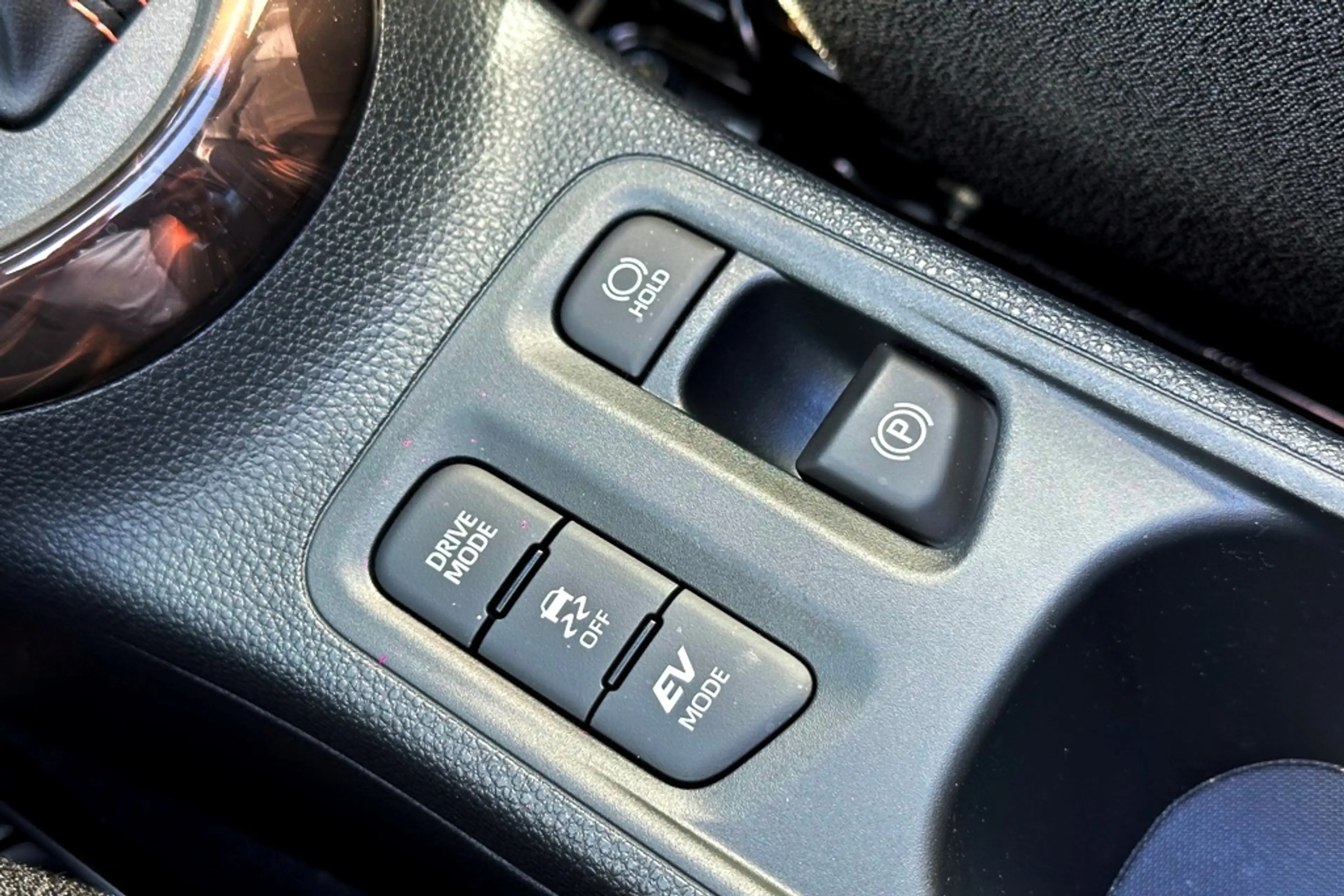 Toyota Aygo X Hybrid 115 Lounge Vouwdak / JBL / Bi-Tone — photo 29
