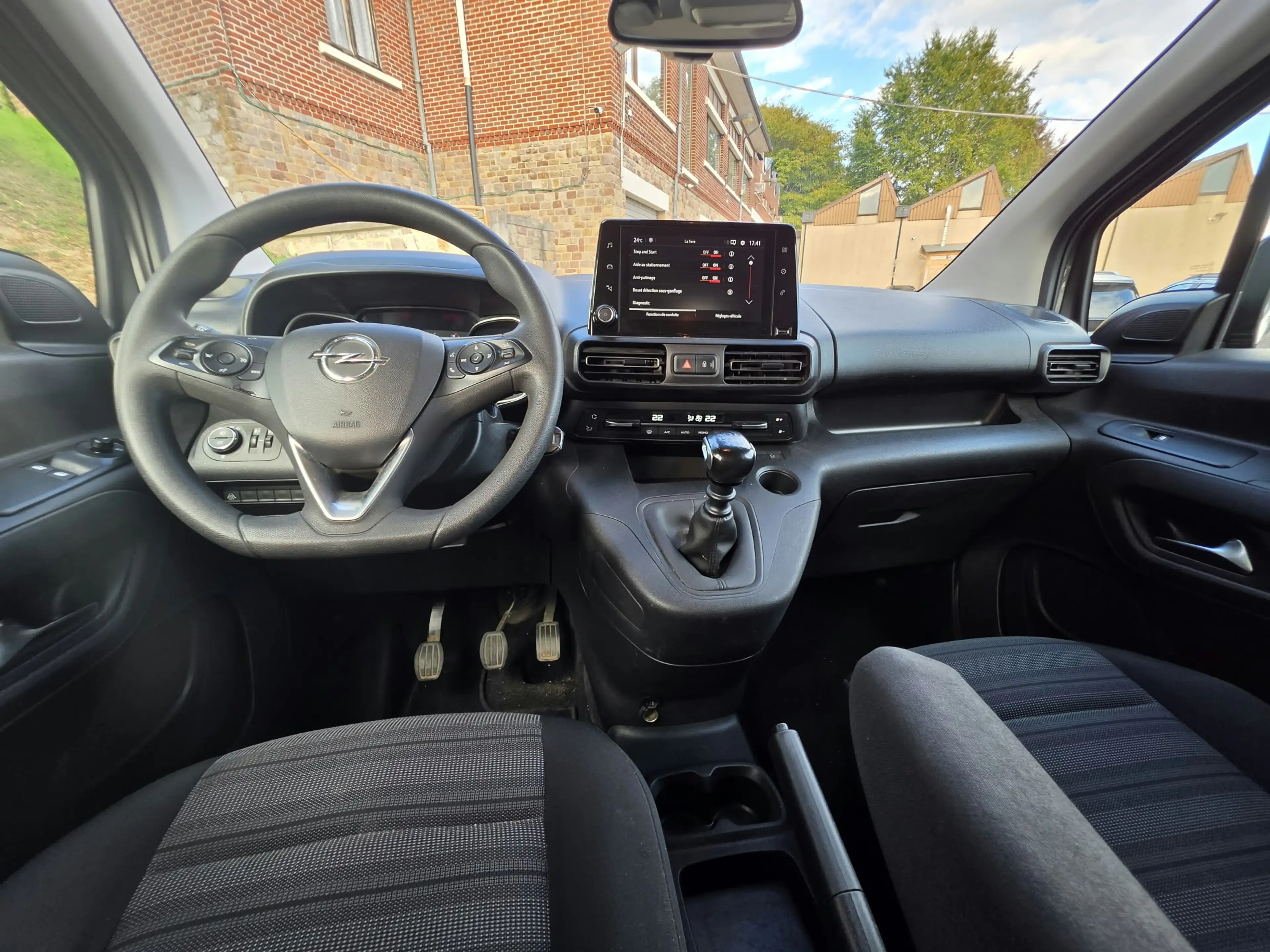 Opel Combo Life B2B*MARCHAND*5places*1.2 Turbo*NAVI*CRUISE* — photo 11