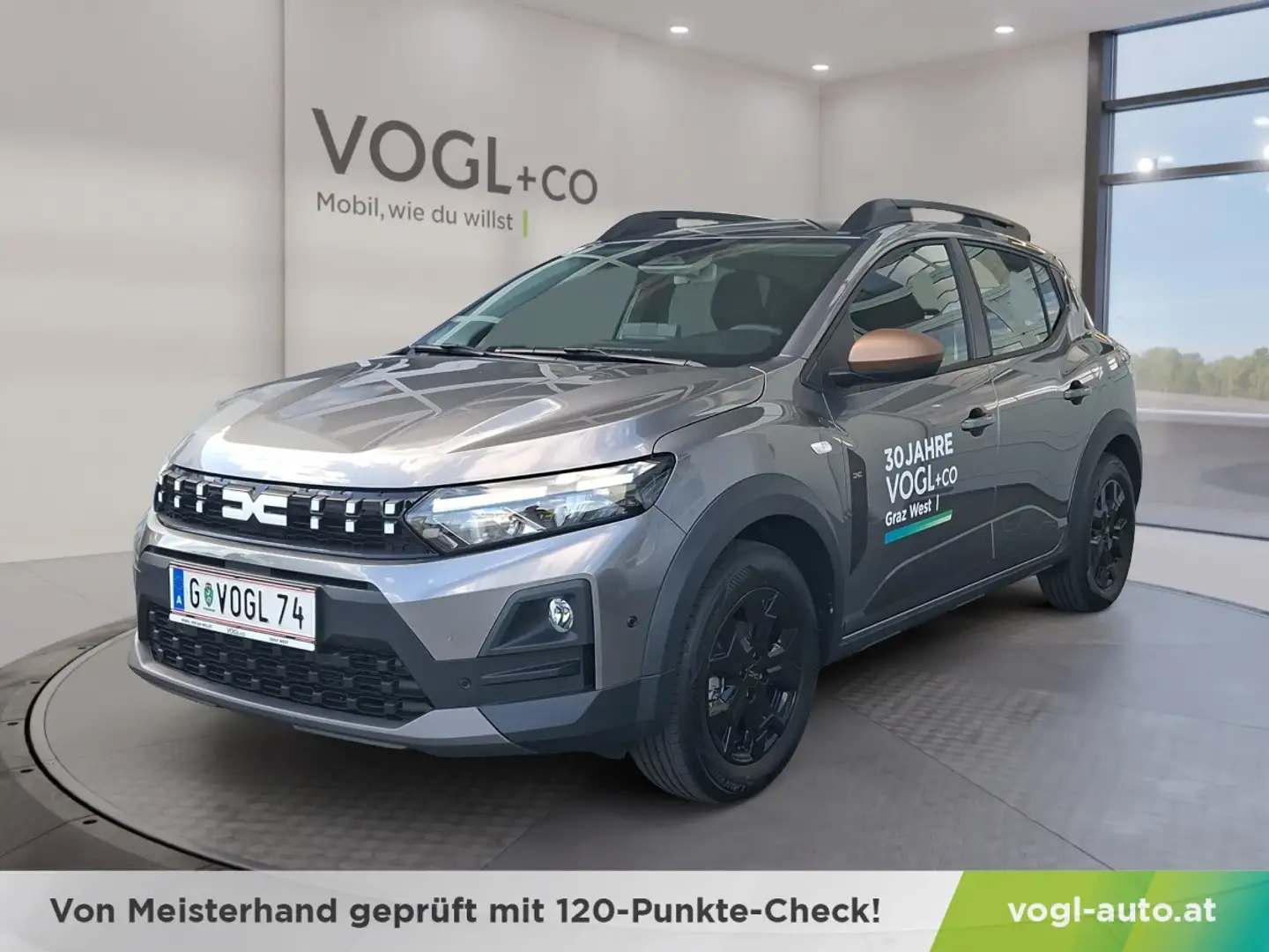 Dacia Sandero Stepway Extreme TCe 110 Grau - 1