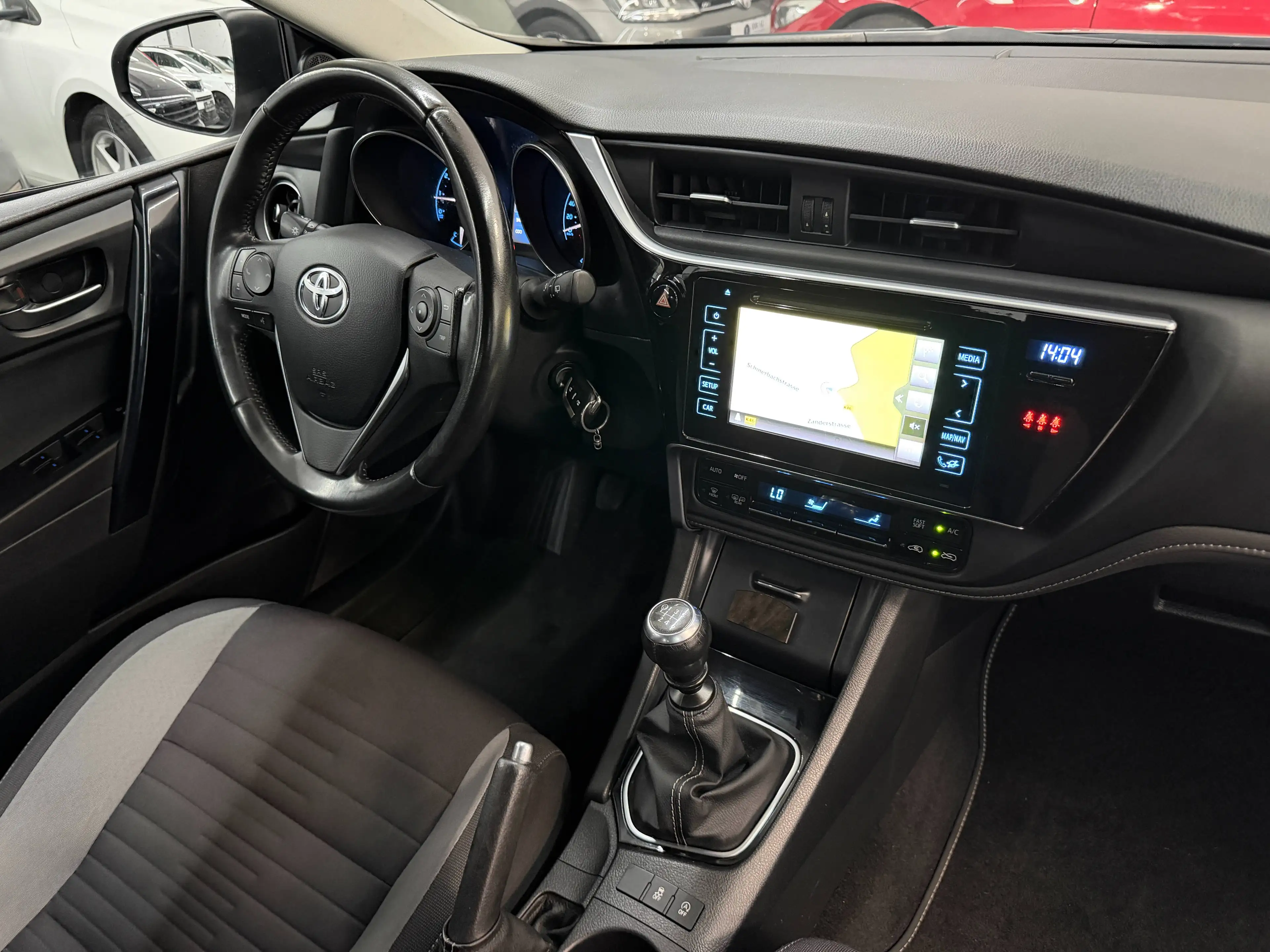 Toyota Auris Comfort*Kamera* — photo 13